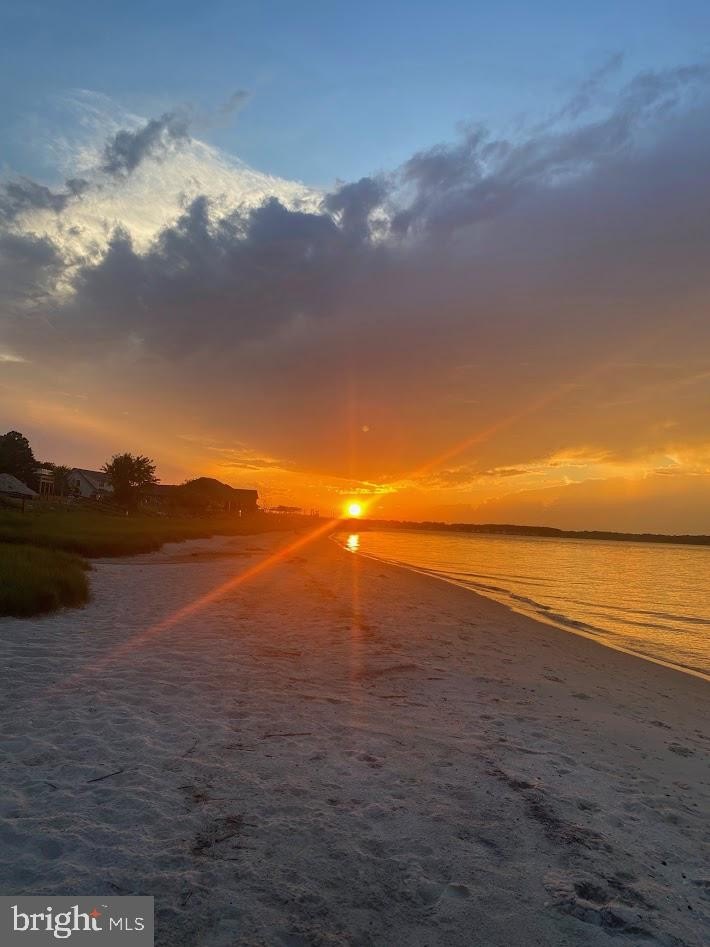 DAGSBORO, Delaware, 19939, United States, 4 Bedrooms Bedrooms, ,3 BathroomsBathrooms,Residential,For Sale,1983724