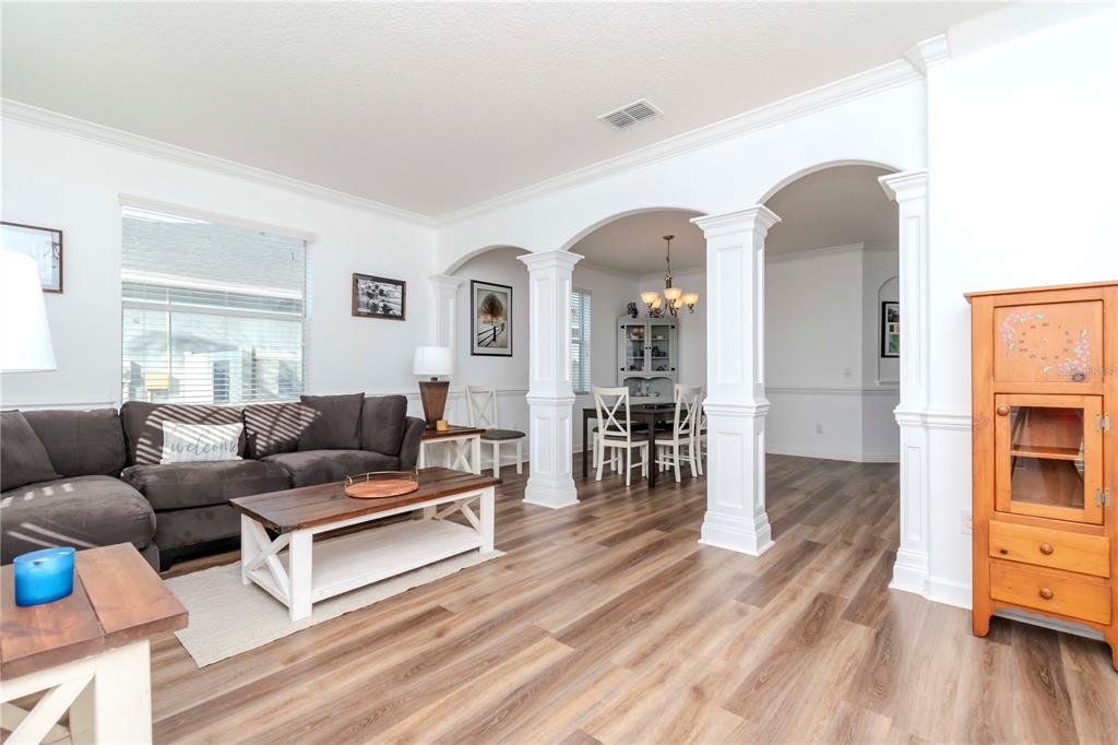 Wimauma, Florida, 33598, United States, 6 Bedrooms Bedrooms, ,4 BathroomsBathrooms,Residential,For Sale,1875552