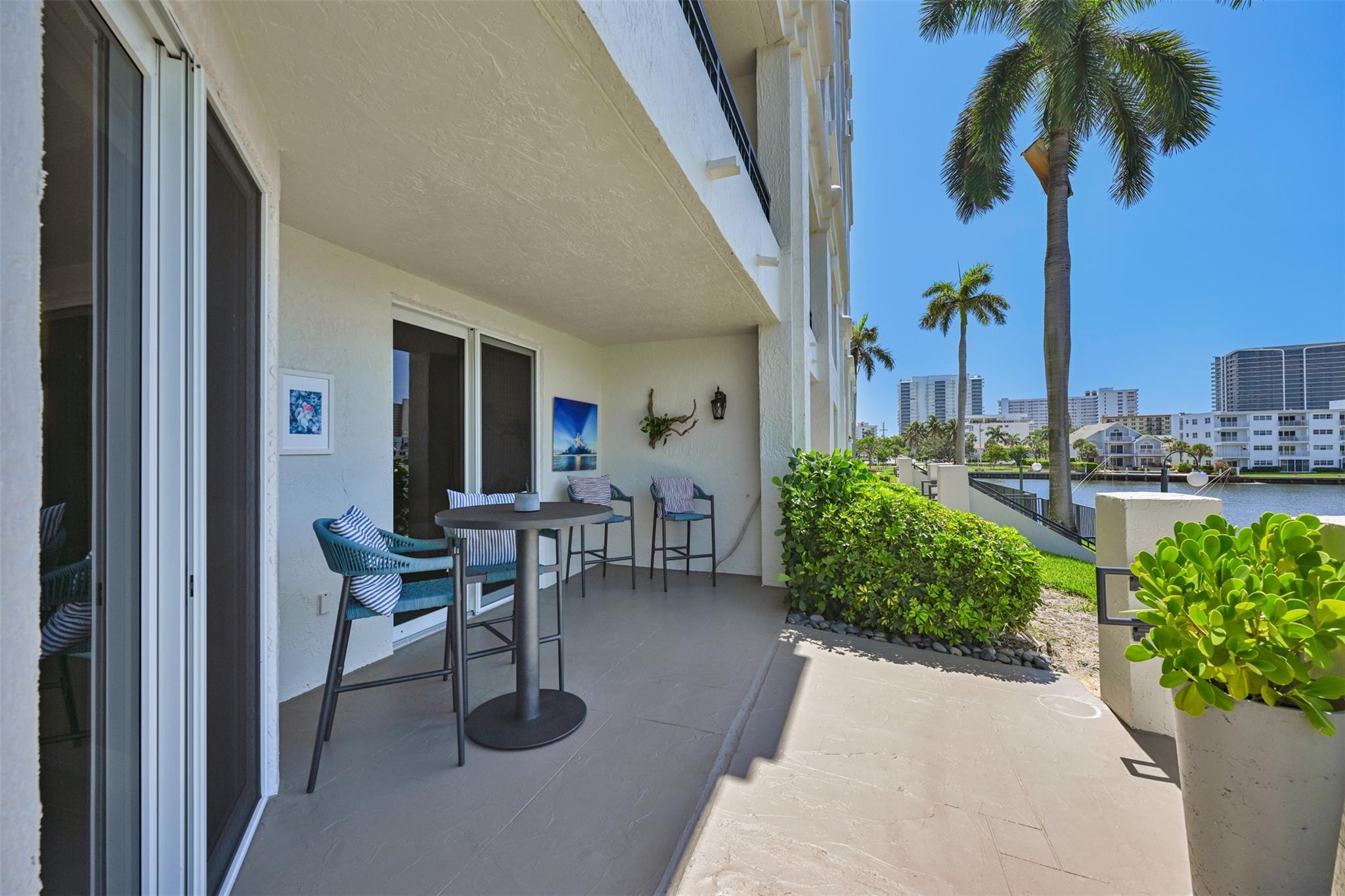 Pompano Beach, Florida, 33062, United States, 2 Bedrooms Bedrooms, ,2 BathroomsBathrooms,Residential,For Sale,1938400
