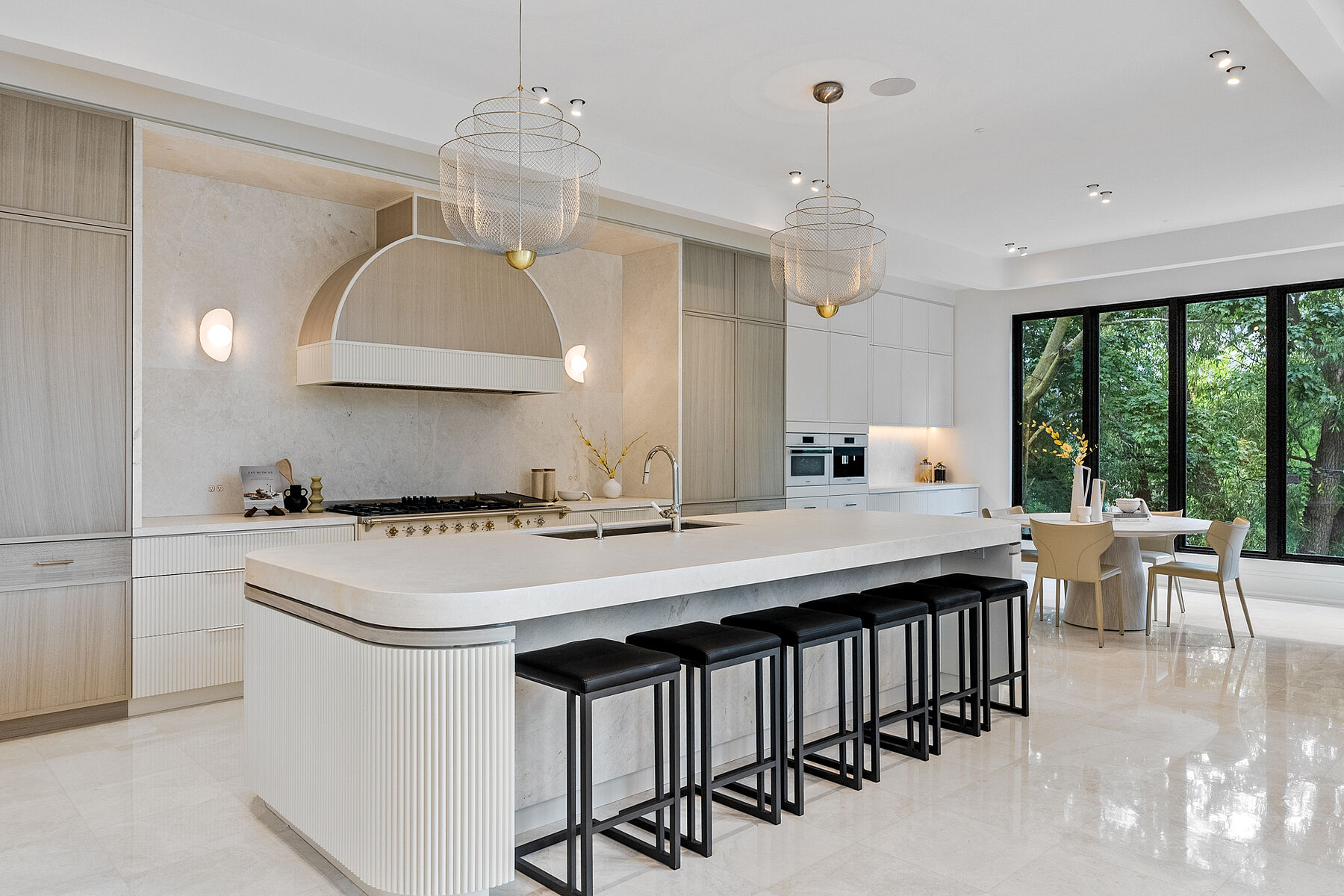  Luxury Living in Forest Hill - 物件實景