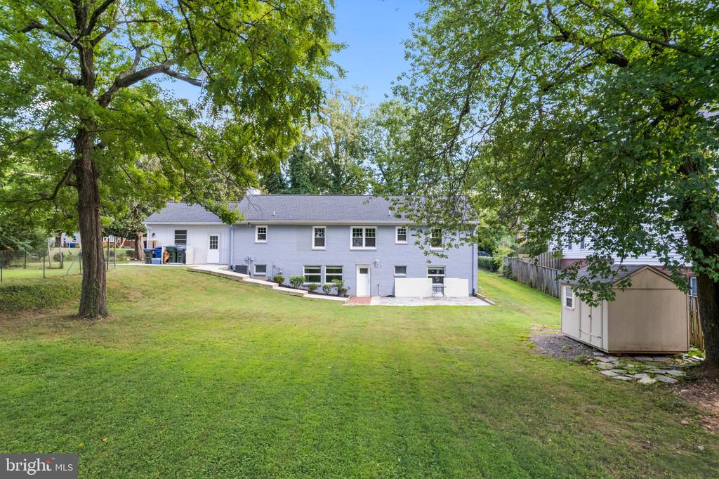 Falls Church, Virginia, 22043, United States, 5 Bedrooms Bedrooms, ,3 BathroomsBathrooms,Residential,For Sale,1977846