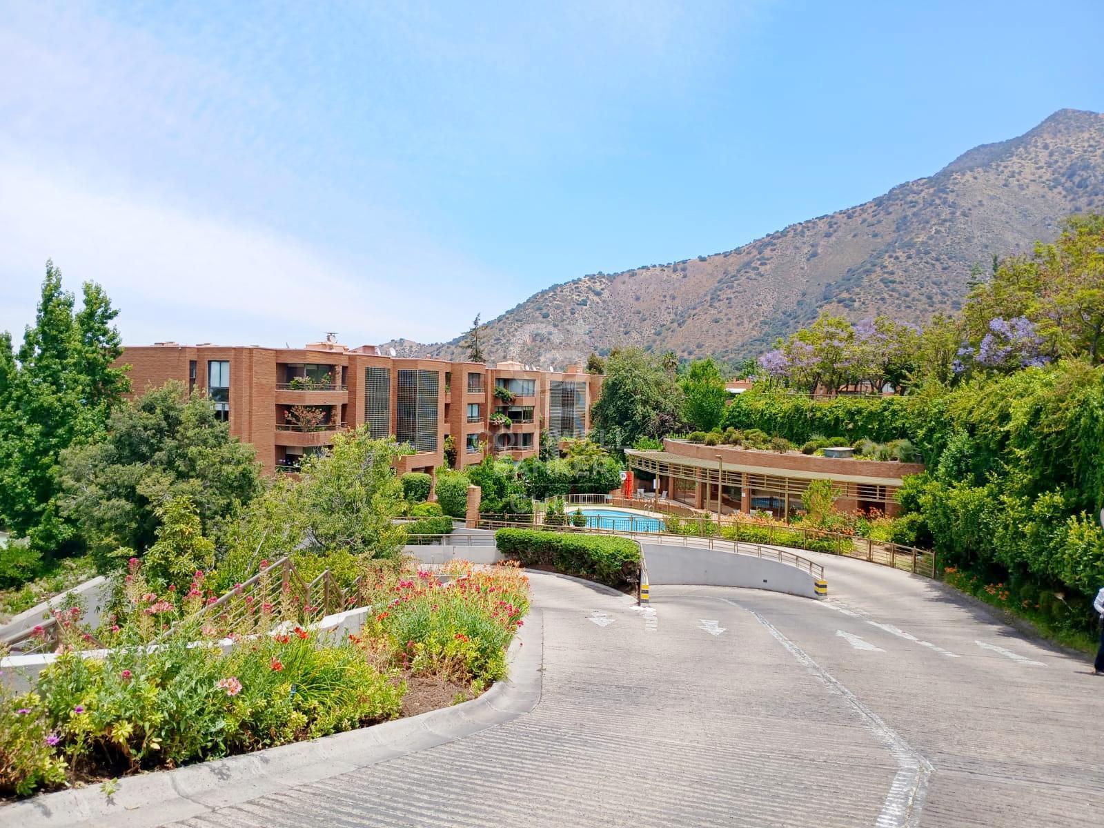 Vitacura, Chile, 5 Bedrooms Bedrooms, ,5 BathroomsBathrooms,Residential,For Sale,1691768
