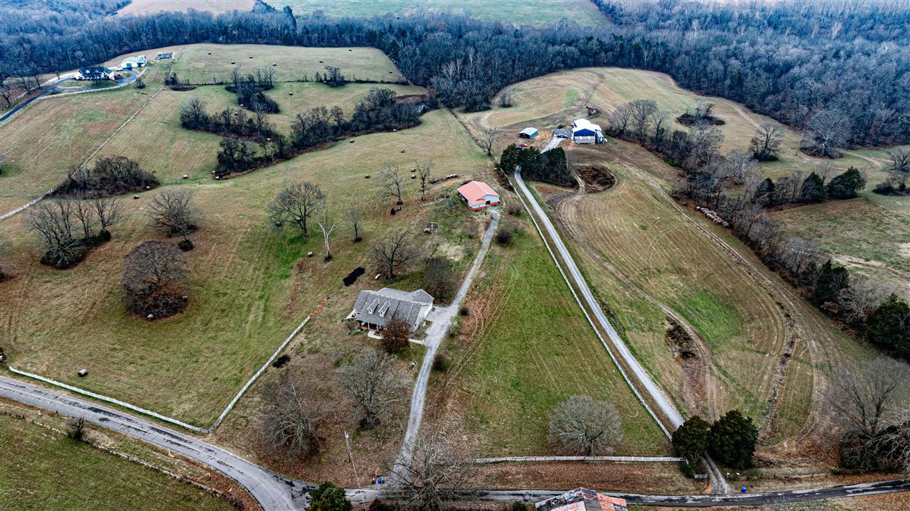 Scottsville, Kentucky, 42164, United States, 4 Bedrooms Bedrooms, ,4 BathroomsBathrooms,Residential,For Sale,2001662