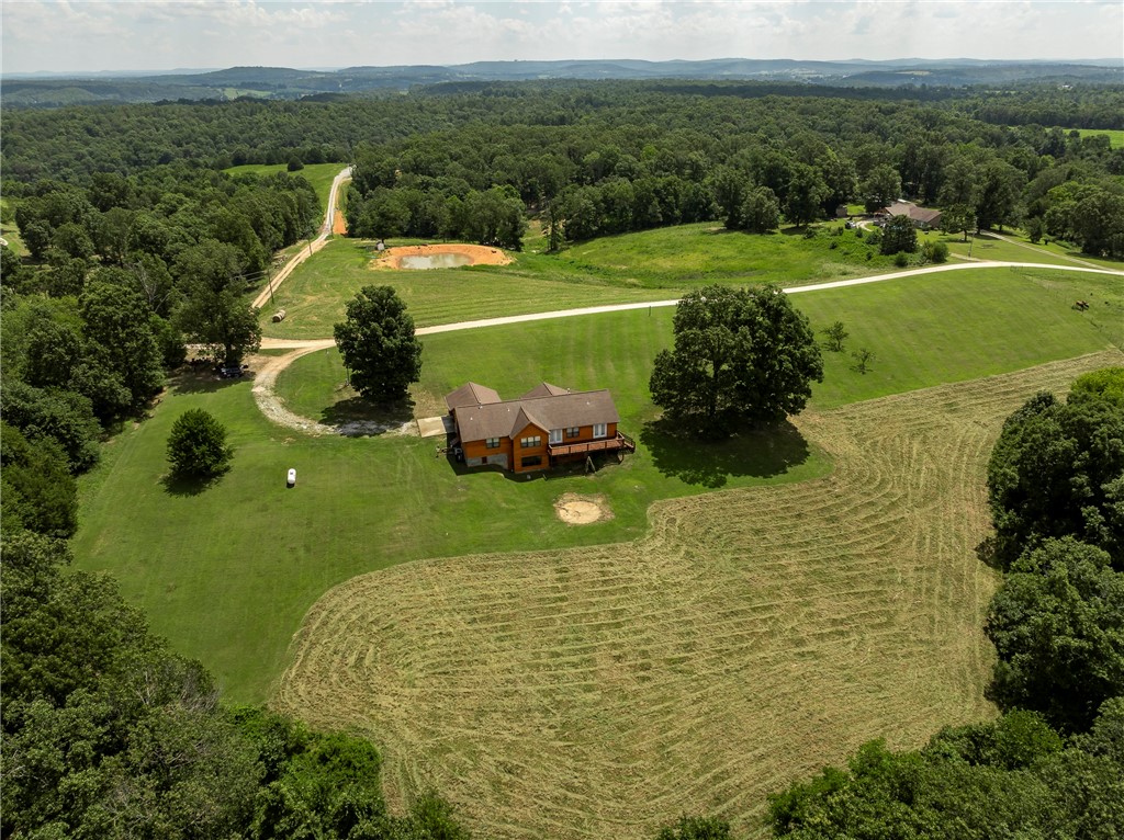 Huntsville, Arkansas, 72740, United States, 3 Bedrooms Bedrooms, ,4 BathroomsBathrooms,Residential,For Sale,1907713