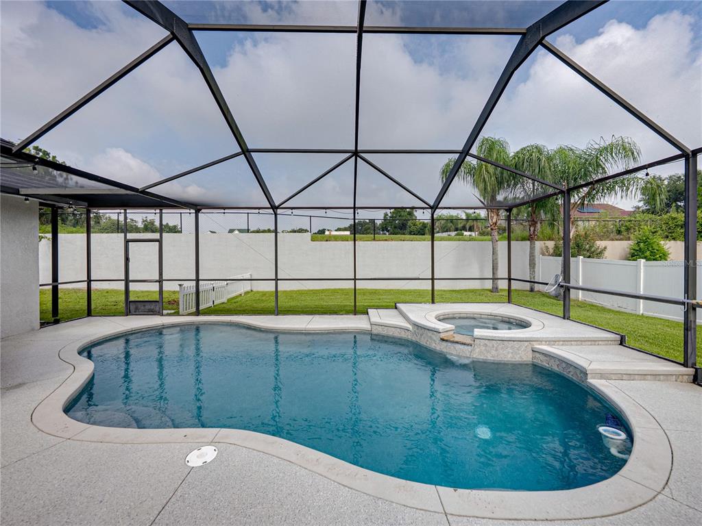 Lakeland, Florida, 33812, United States, 4 Bedrooms Bedrooms, ,3 BathroomsBathrooms,Residential,For Sale,1898596