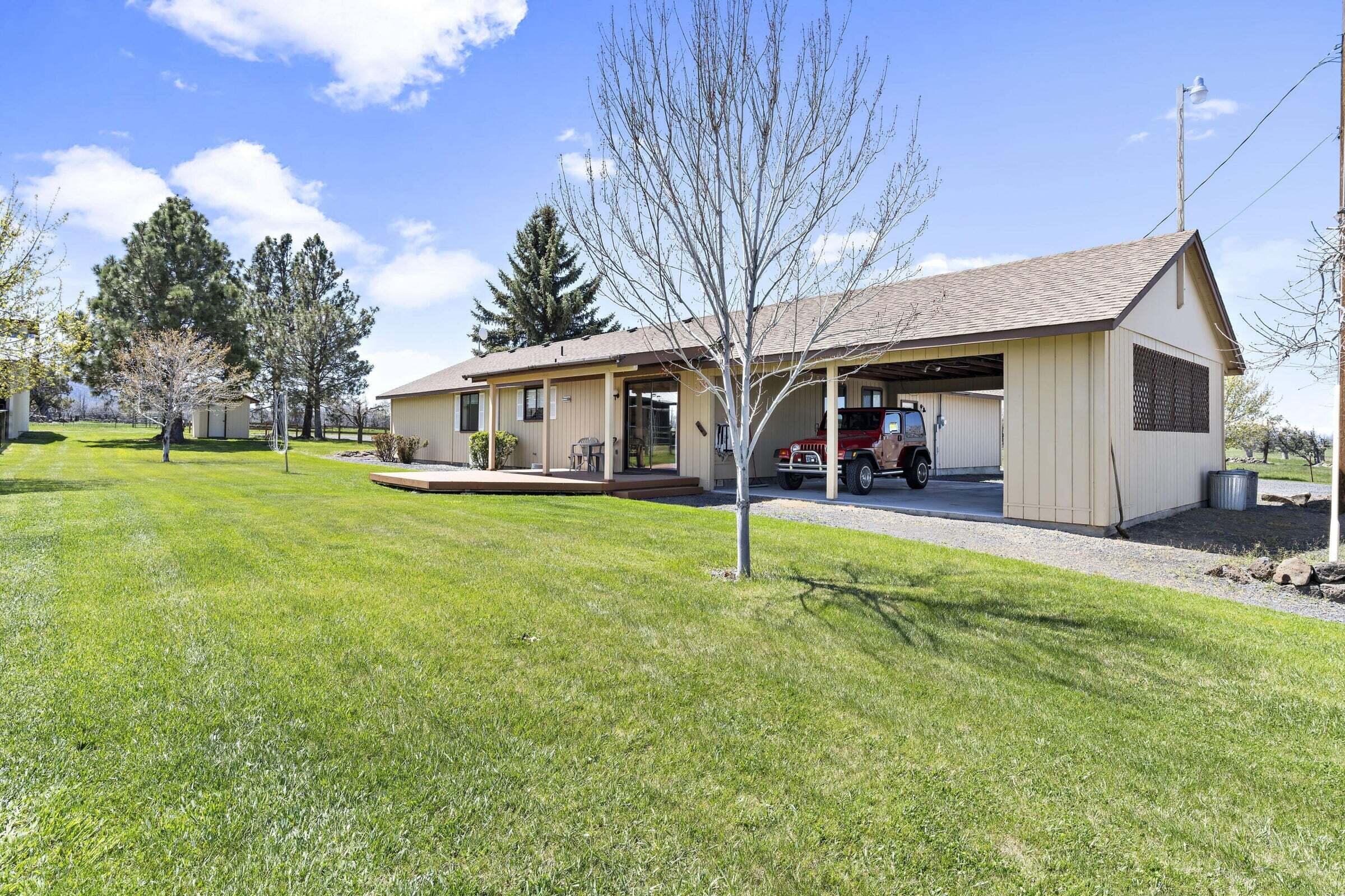 Powell Butte, Oregon, 97753, United States, 3 Bedrooms Bedrooms, ,1 BathroomBathrooms,Residential,For Sale,1770656