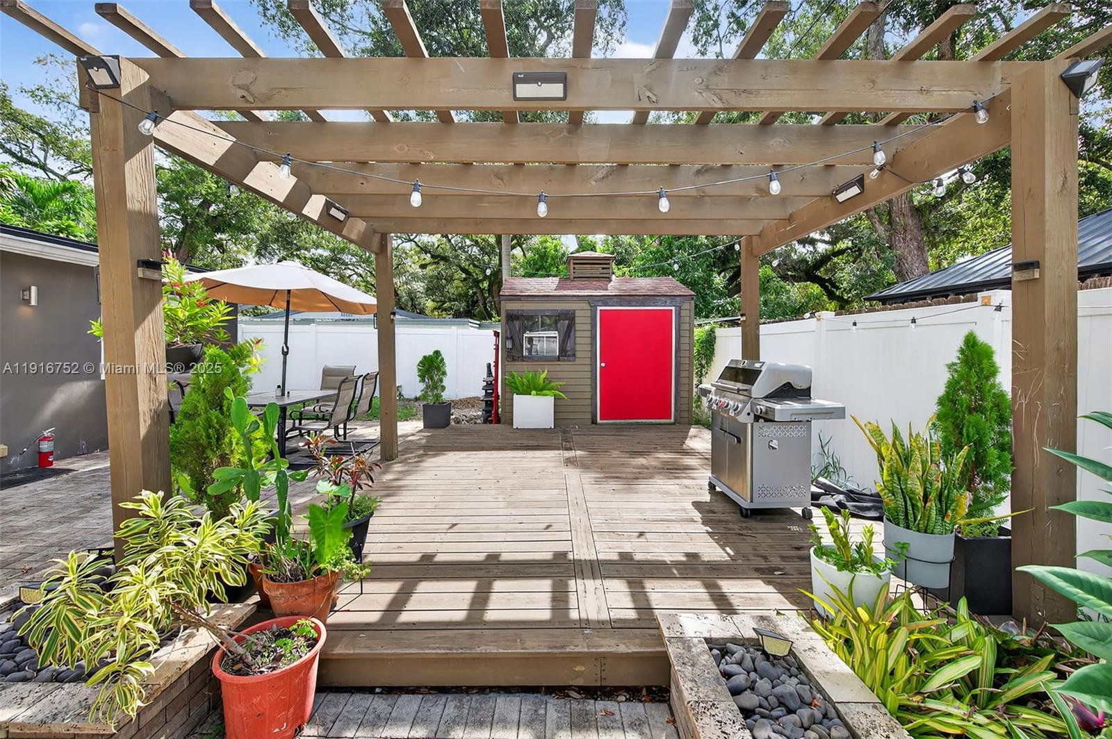 Hollywood, Florida, 33024, United States, 3 Bedrooms Bedrooms, ,2 BathroomsBathrooms,Residential,For Sale,1995844