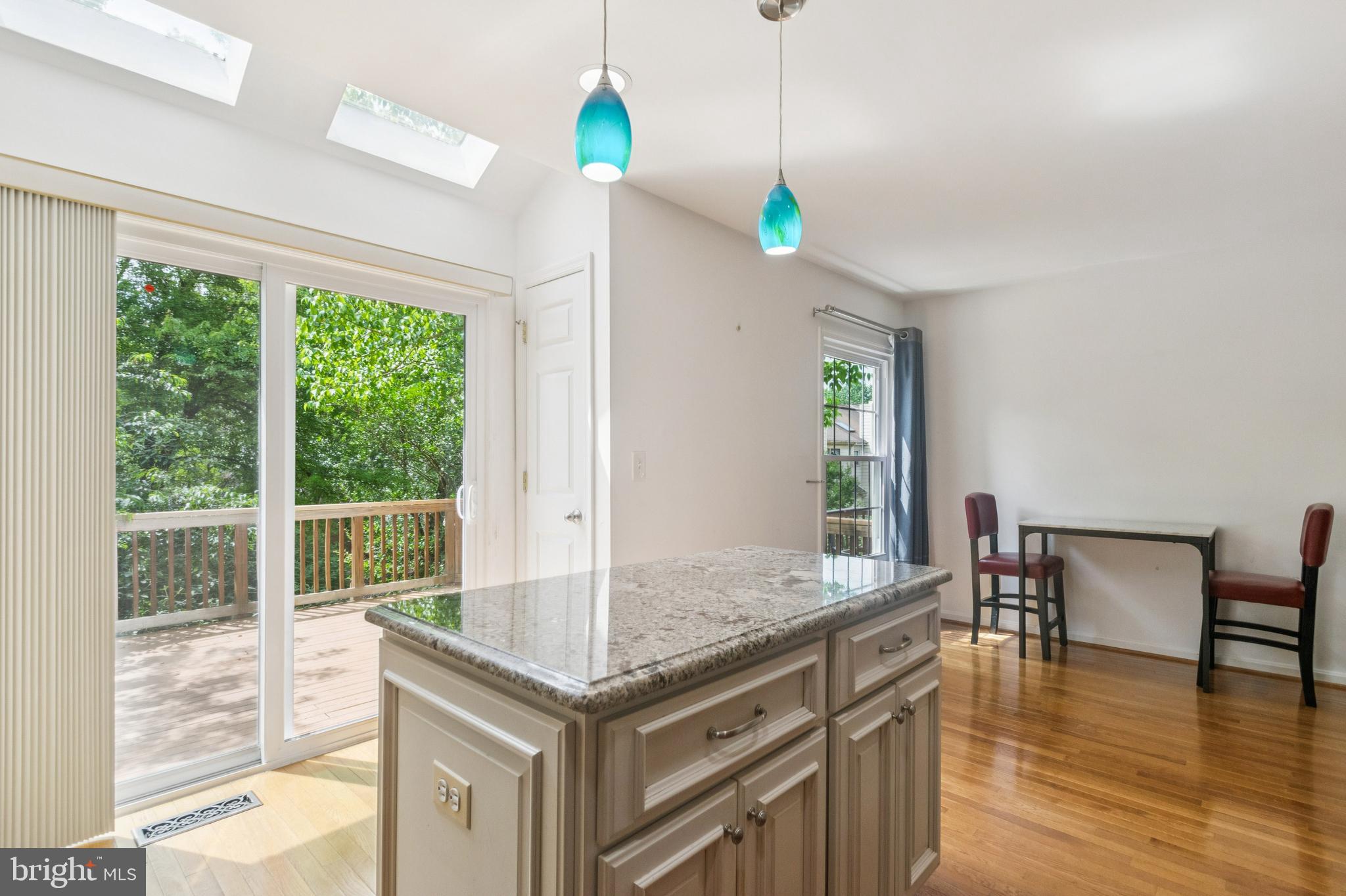 North Potomac, Maryland, 20878, United States, 3 Bedrooms Bedrooms, ,4 BathroomsBathrooms,Residential,For Sale,1923950