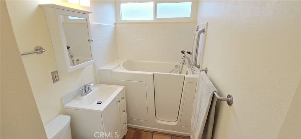 Lompoc, California, 93436, United States, 4 Bedrooms Bedrooms, ,3 BathroomsBathrooms,Residential,For Sale,1923484