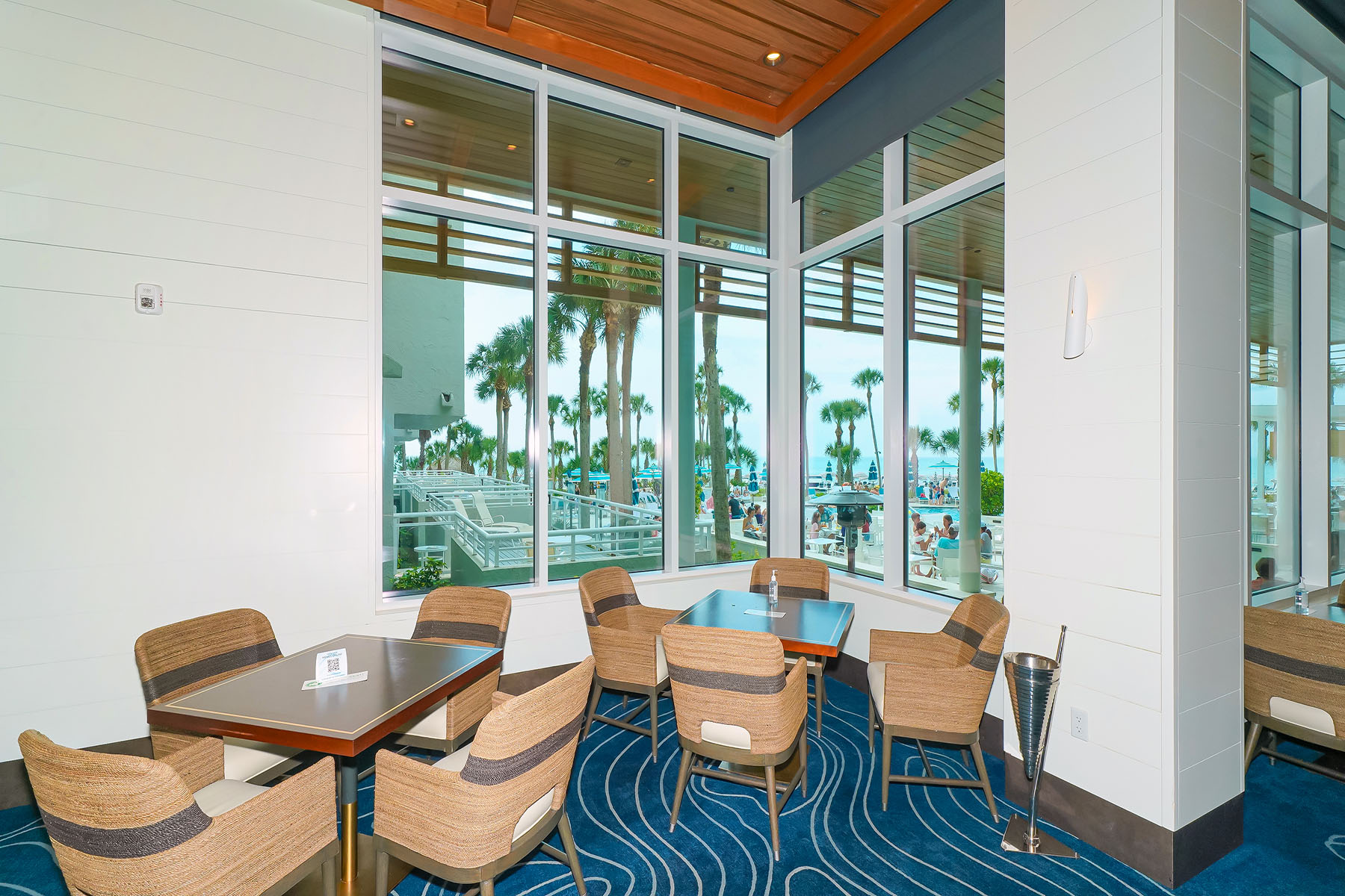  INN ON THE BEACH PH II - 物件實景