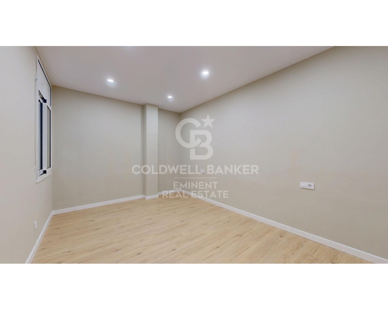 Barcelona, Catalonia, ES, 4 Bedrooms Bedrooms, ,2 BathroomsBathrooms,Residential,For Sale,1826815