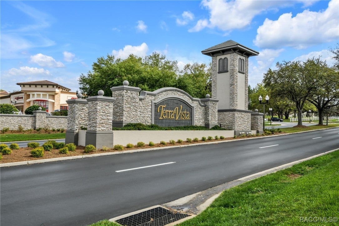 Hernando, Florida, 34442, United States, 3 Bedrooms Bedrooms, ,2 BathroomsBathrooms,Residential,For Sale,1846869