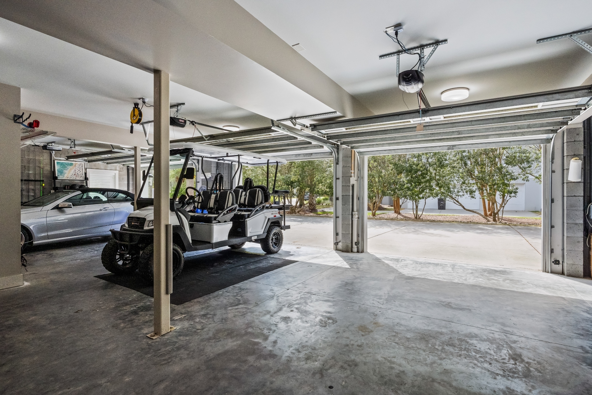  2120 Malcolm Road - 物件實景