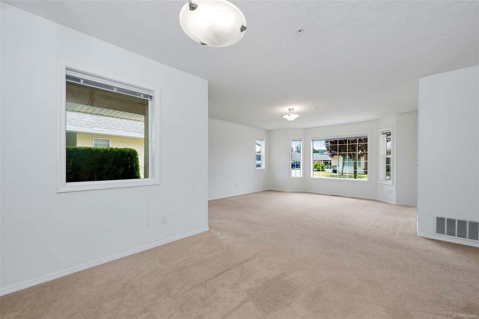 DUNCAN, British Columbia, V9L 2S2, CA, 2 Bedrooms Bedrooms, ,Residential,For Sale,1875363