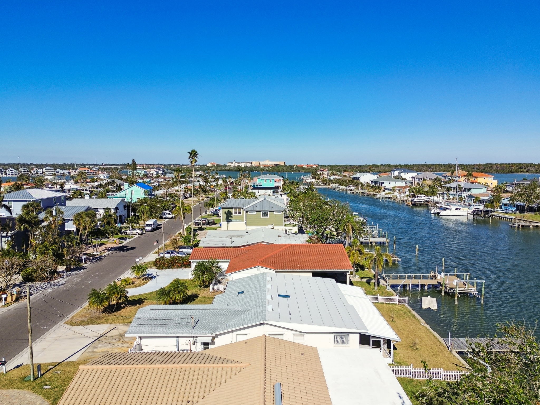 Madeira Beach, Florida, 33708, United States, 3 Bedrooms Bedrooms, ,2 BathroomsBathrooms,Residential,For Sale,1943278
