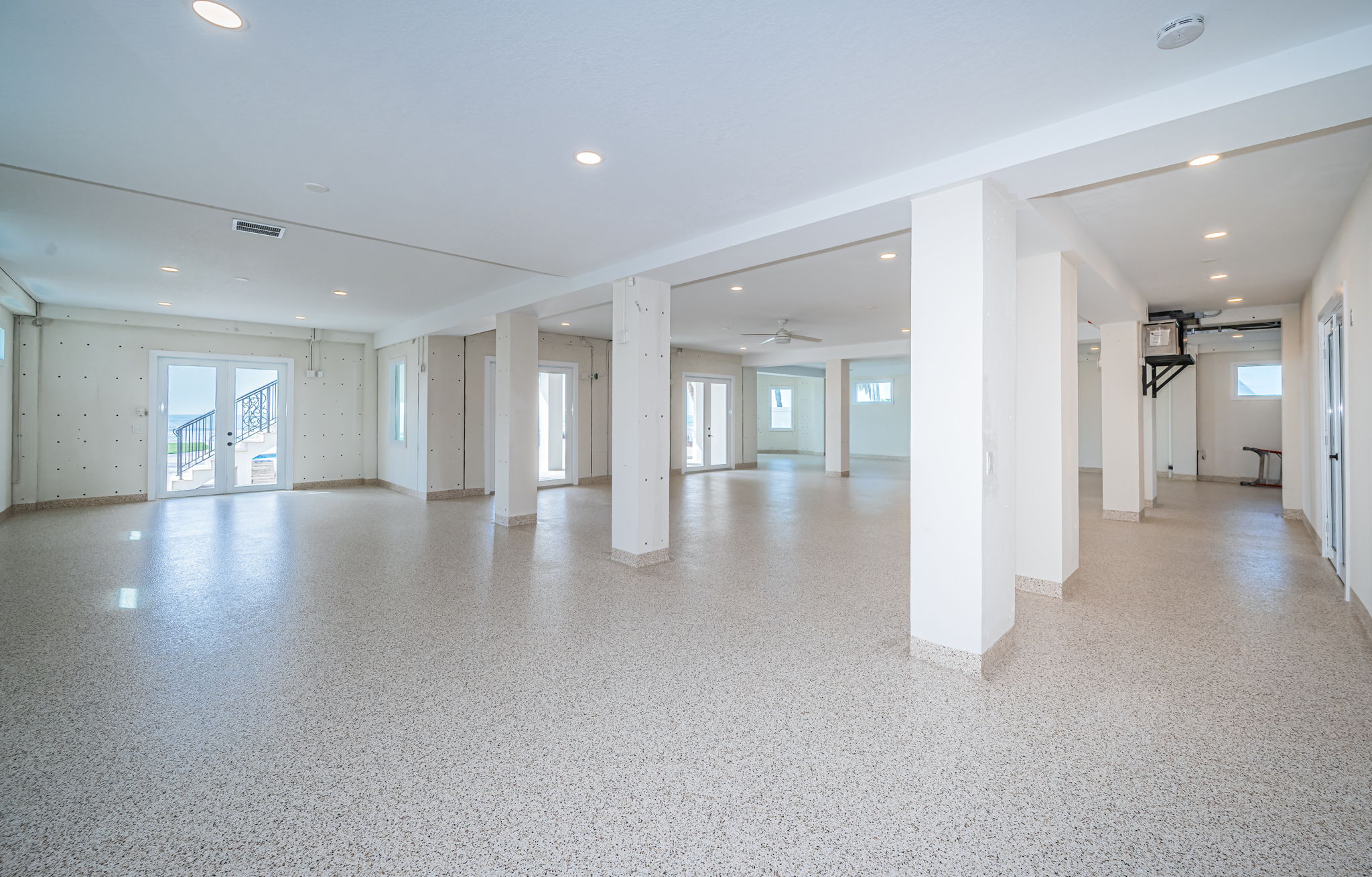 Redington Beach, Florida, 33708, United States, 5 Bedrooms Bedrooms, ,10 BathroomsBathrooms,Residential,For Sale,1697870