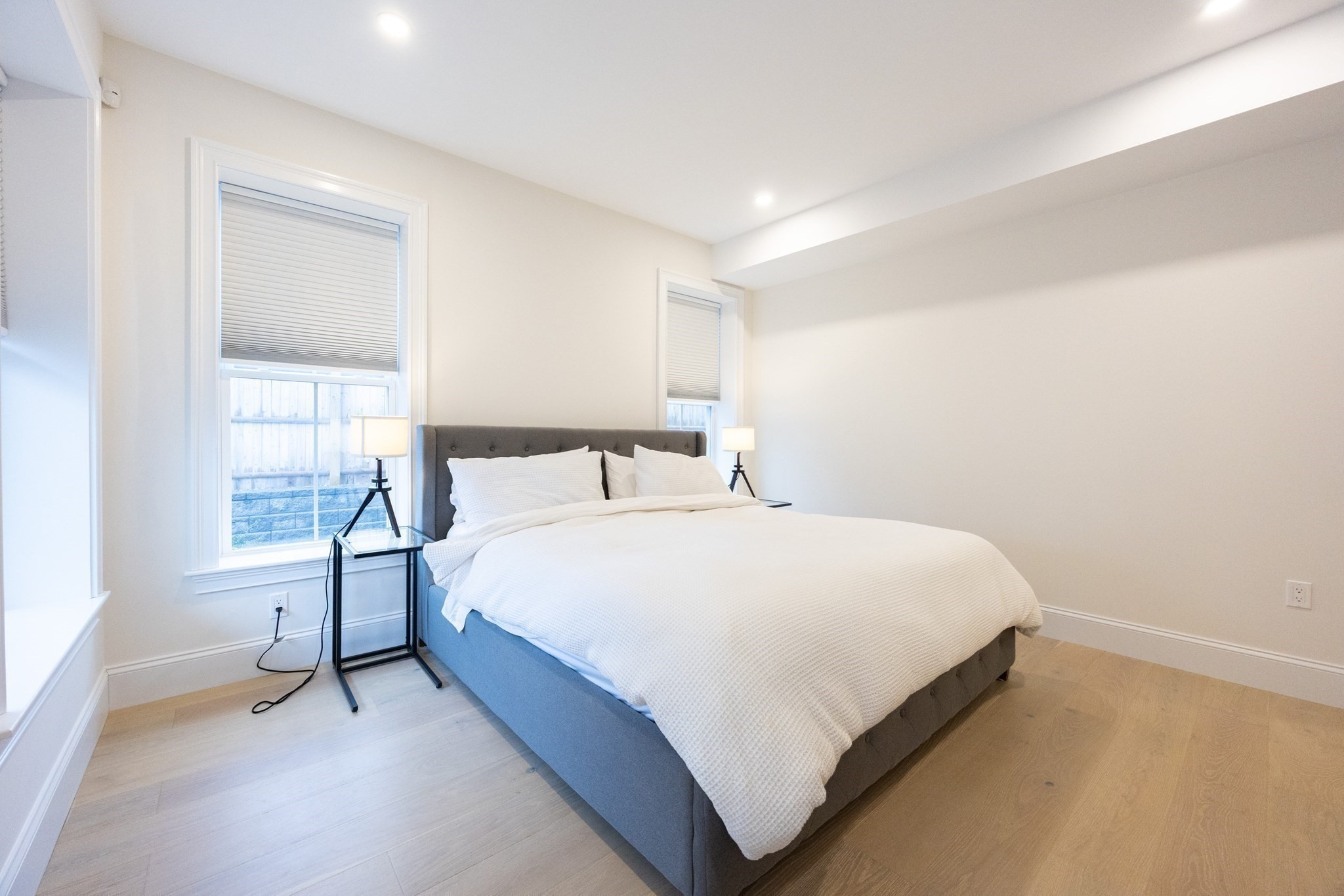 Boston, Massachusetts, 02134, United States, 3 Bedrooms Bedrooms, ,2 BathroomsBathrooms,Residential,For Sale,2034966