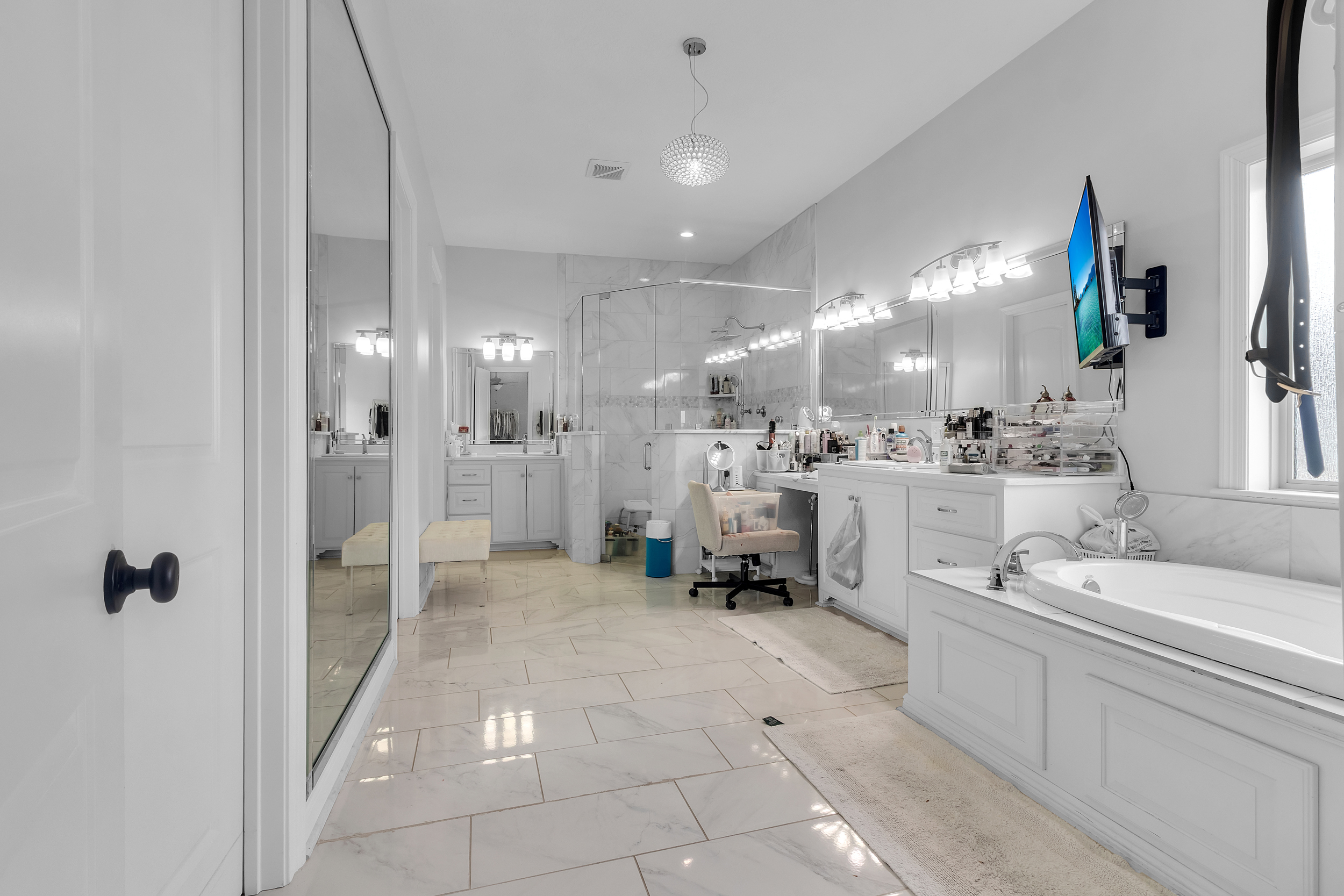 Iowa, Louisiana, 70647, United States, 4 Bedrooms Bedrooms, ,4 BathroomsBathrooms,Residential,For Sale,1981878