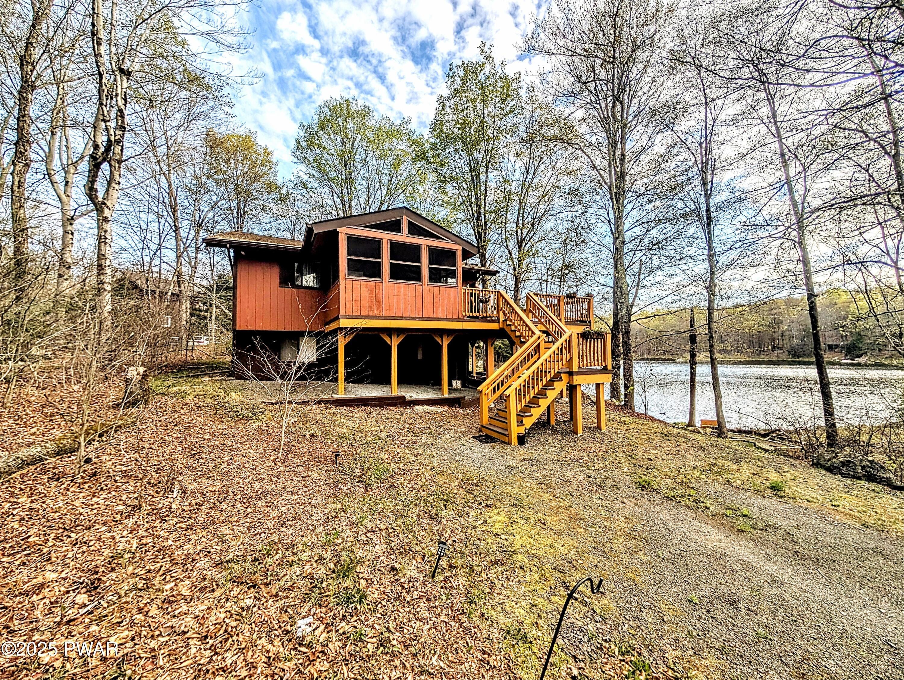 Canadensis, Pennsylvania, 18325, United States, 4 Bedrooms Bedrooms, ,2 BathroomsBathrooms,Residential,For Sale,1983117