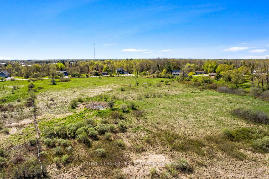 TAY VALLEY, Ontario, K7H 3C9, CA, ,Residential,For Sale,1865372