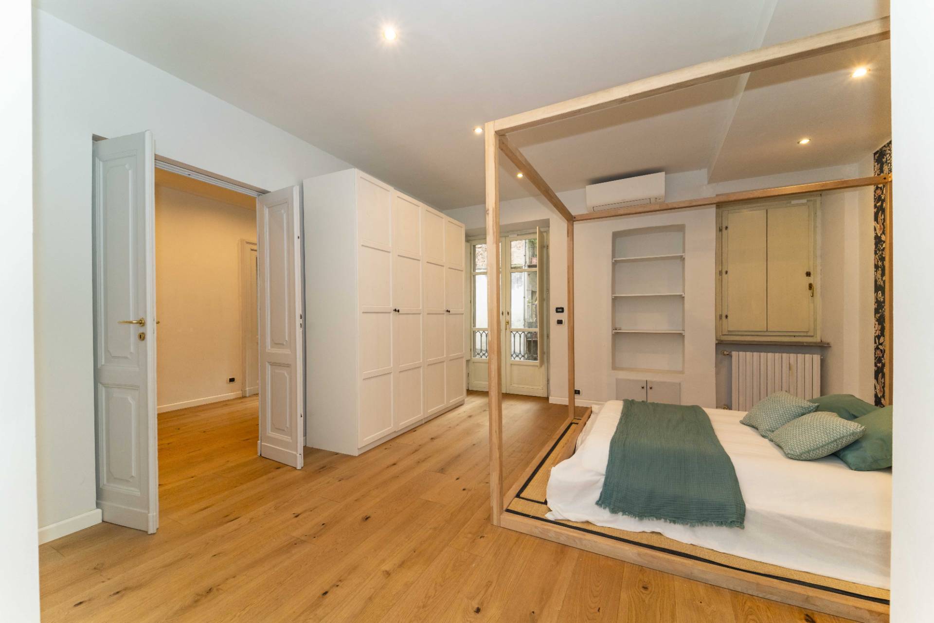 Torino, Torino, 10100, IT, 3 Bedrooms Bedrooms, ,4 BathroomsBathrooms,Residential,For Sale,1989307