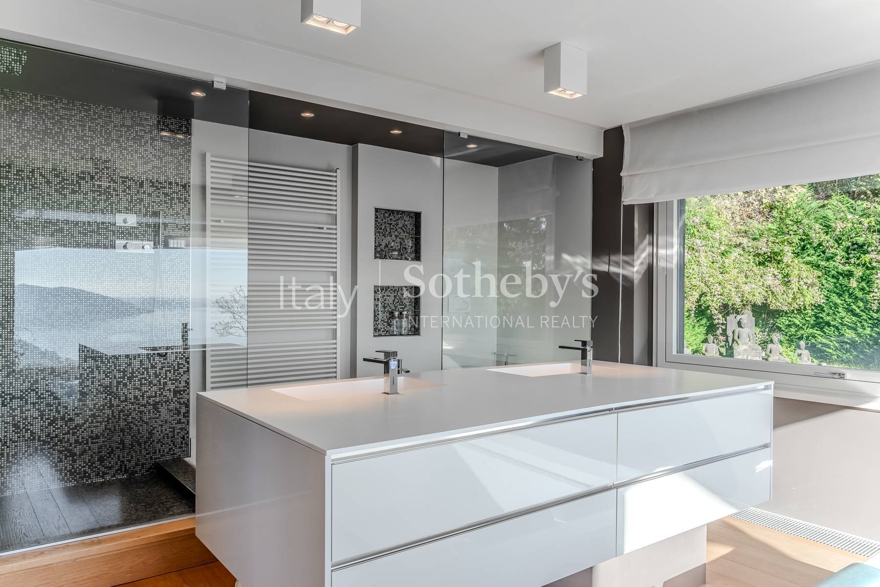  Exclusive modern villa with panoramic lake views and spa - 物件實景