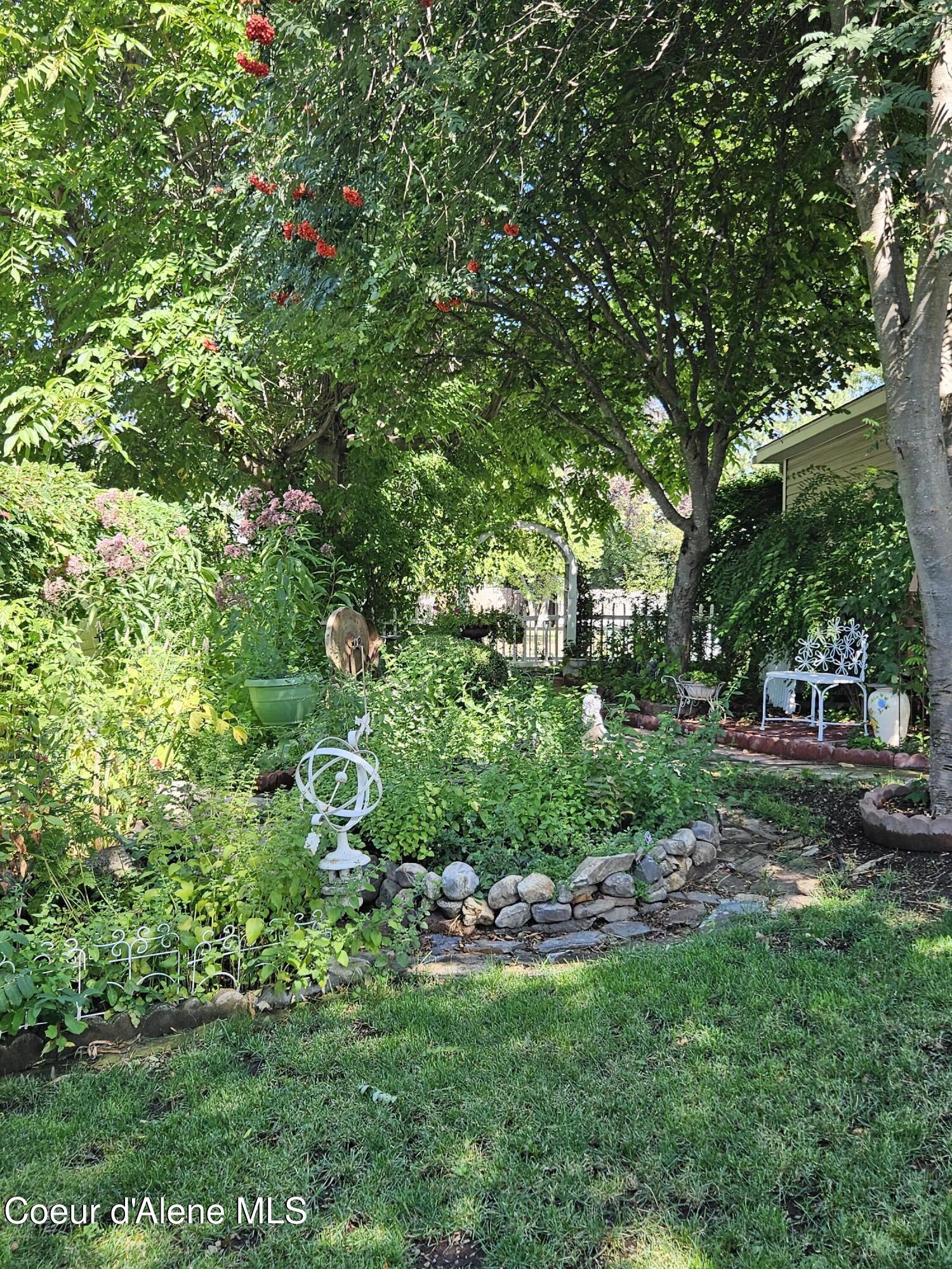 Rathdrum, Idaho, 83858, United States, 4 Bedrooms Bedrooms, ,3 BathroomsBathrooms,Residential,For Sale,2011357