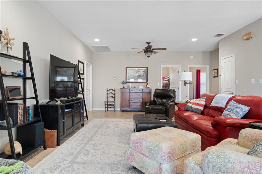 Rockport, Texas, 78382, United States, 3 Bedrooms Bedrooms, ,3 BathroomsBathrooms,Residential,For Sale,1848345