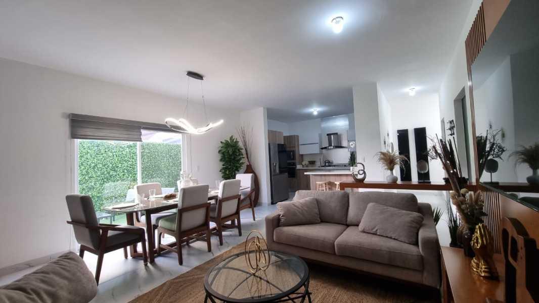 PASEO DEL CICLON, Torreón, Coahuila de Zaragoza, 27258, Mexico, 3 Bedrooms Bedrooms, ,3 BathroomsBathrooms,Residential,For Sale,PASEO DEL CICLON,1235284