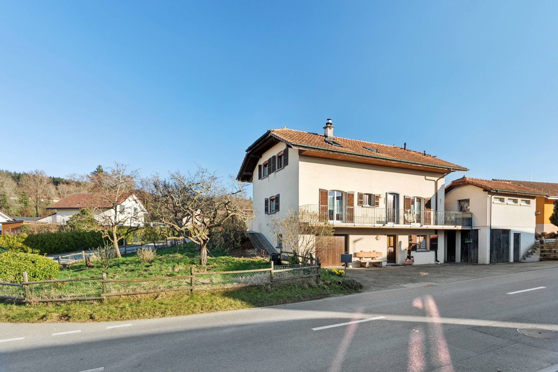  Family home with large garden in a peaceful setting in Massonnens - 物件實景