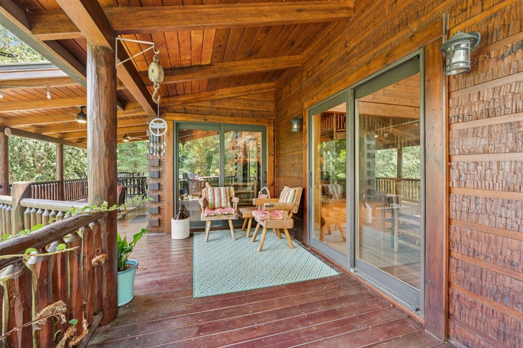 Morganton, Georgia, 30560, United States, 3 Bedrooms Bedrooms, ,3 BathroomsBathrooms,Residential,For Sale,1905378