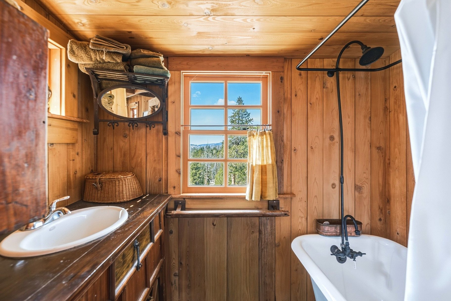  The Juniper Cabin: A Wild Invitation to See the World Differently - 物件實景