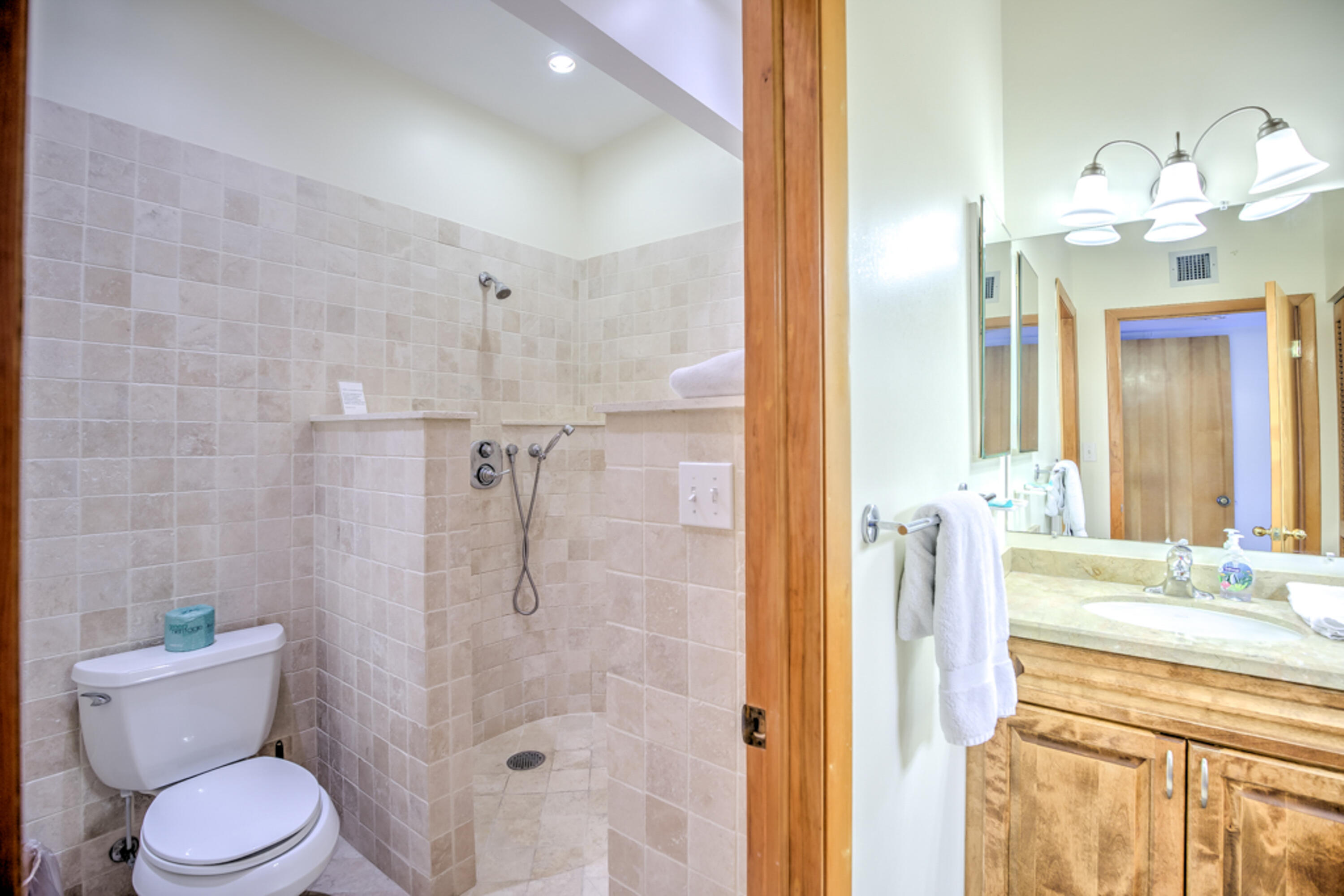 KEY COLONY, Florida, 33051, United States, 3 Bedrooms Bedrooms, ,3 BathroomsBathrooms,Residential,For Sale,1721316