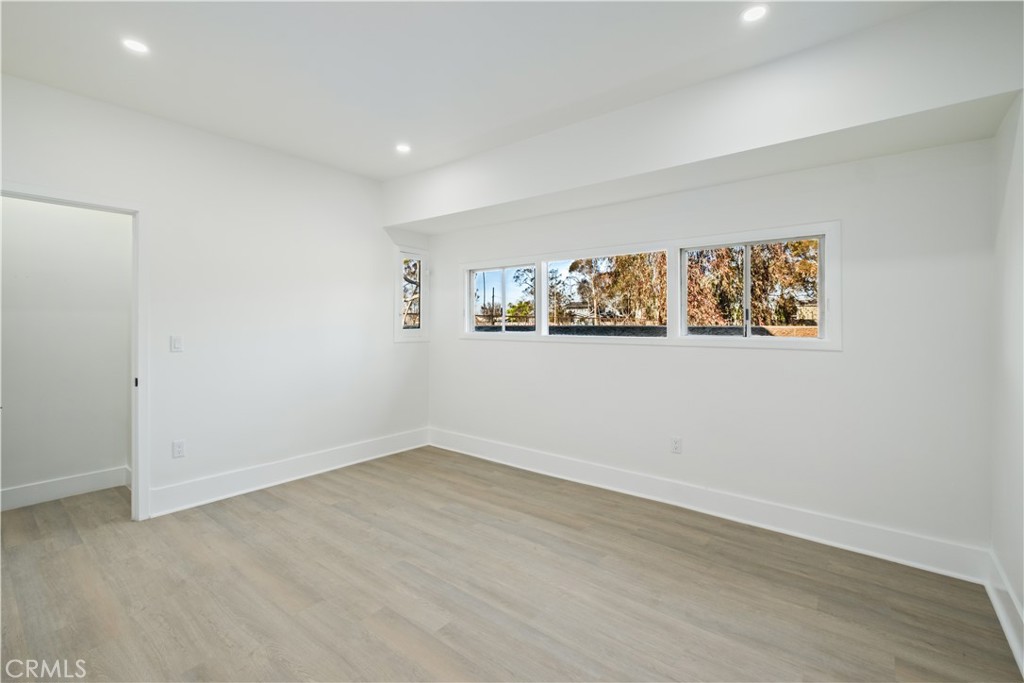 Los Angeles, California, 90018, United States, 6 Bedrooms Bedrooms, ,1 BathroomBathrooms,Residential,For Sale,2001220