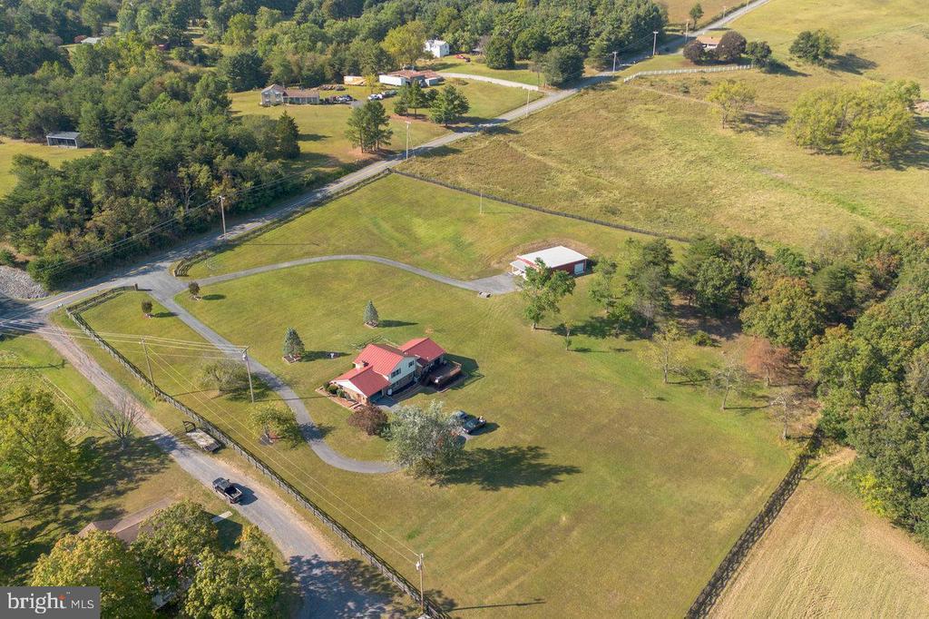 Gore, Virginia, 22637, United States, 4 Bedrooms Bedrooms, ,3 BathroomsBathrooms,Residential,For Sale,1949444