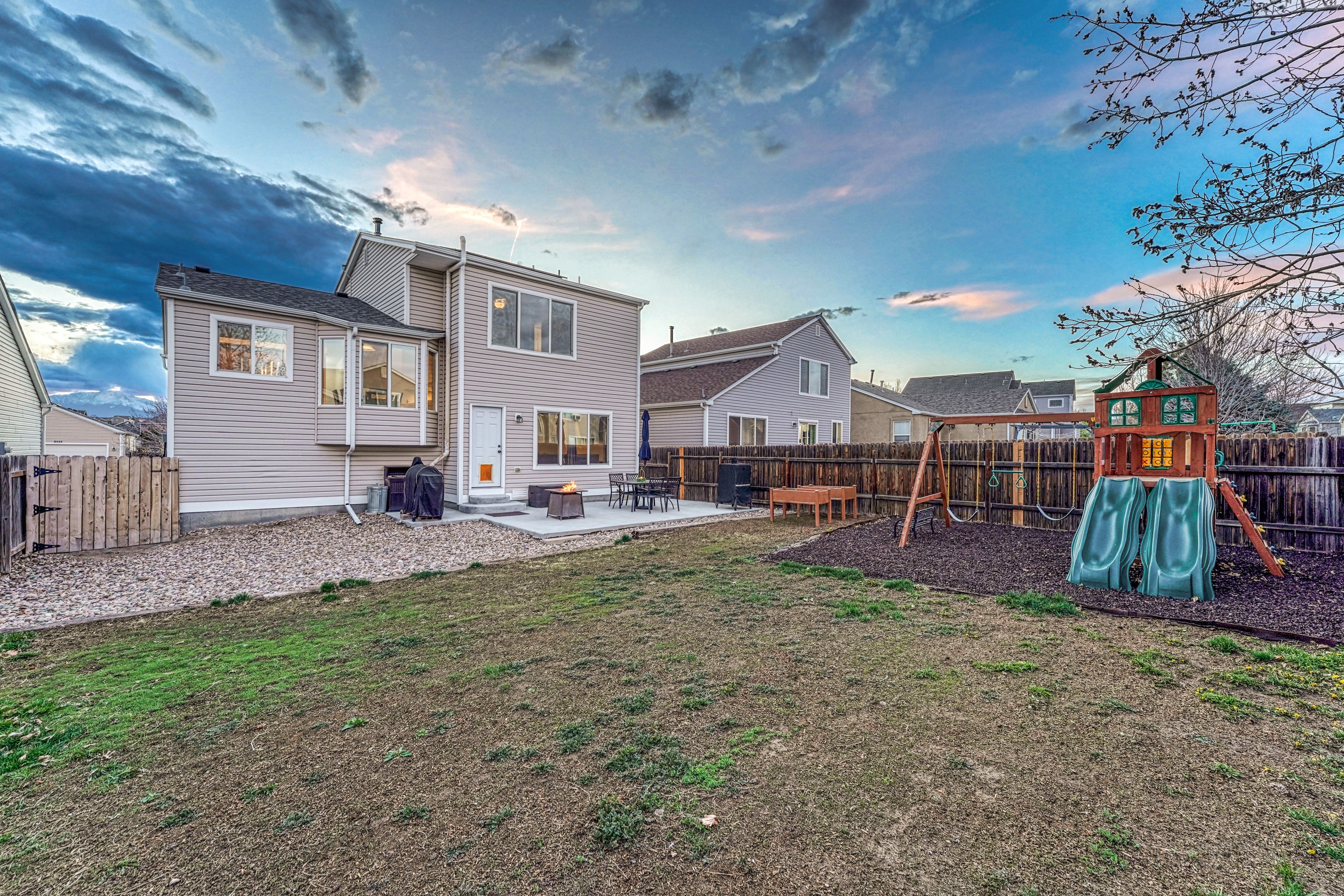  Welcome to Inviting Home in Desirable Stetson Hills - 物件實景