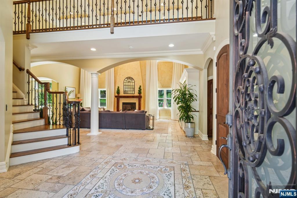 Oakland, New Jersey, 07436, United States, 5 Bedrooms Bedrooms, ,5 BathroomsBathrooms,Residential,For Sale,1907323
