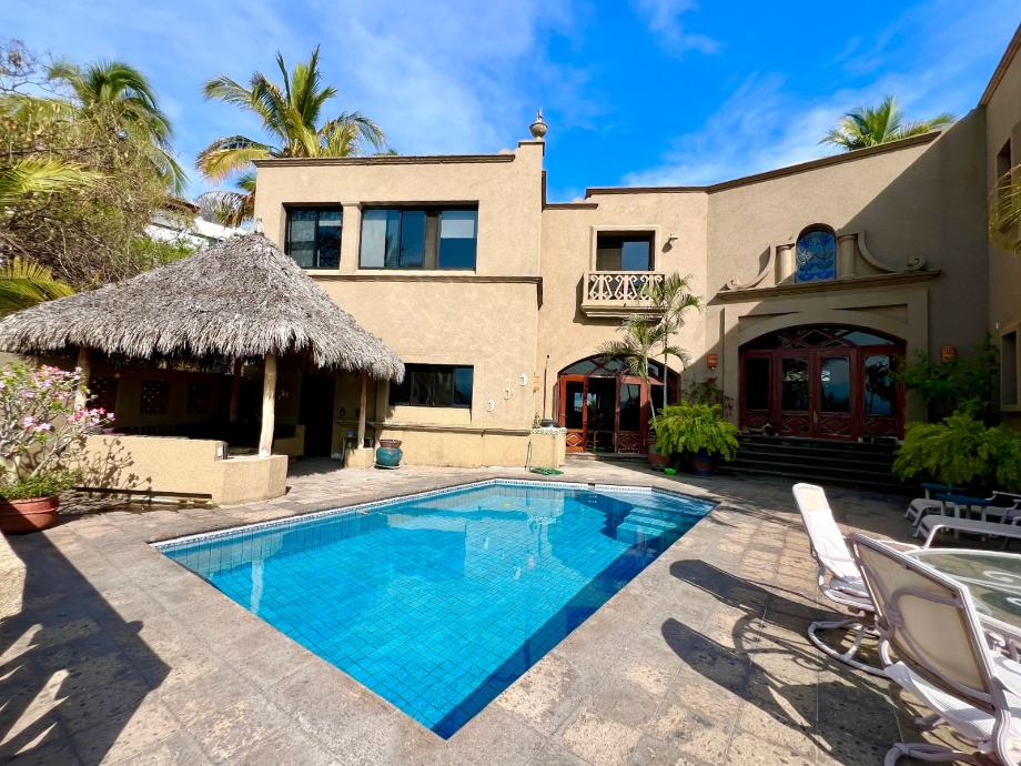 curso esmeralda, Manzanillo, Colima, 28867, Mexico, 4 Bedrooms Bedrooms, ,4 BathroomsBathrooms,Residential,For Sale,curso esmeralda,1541723