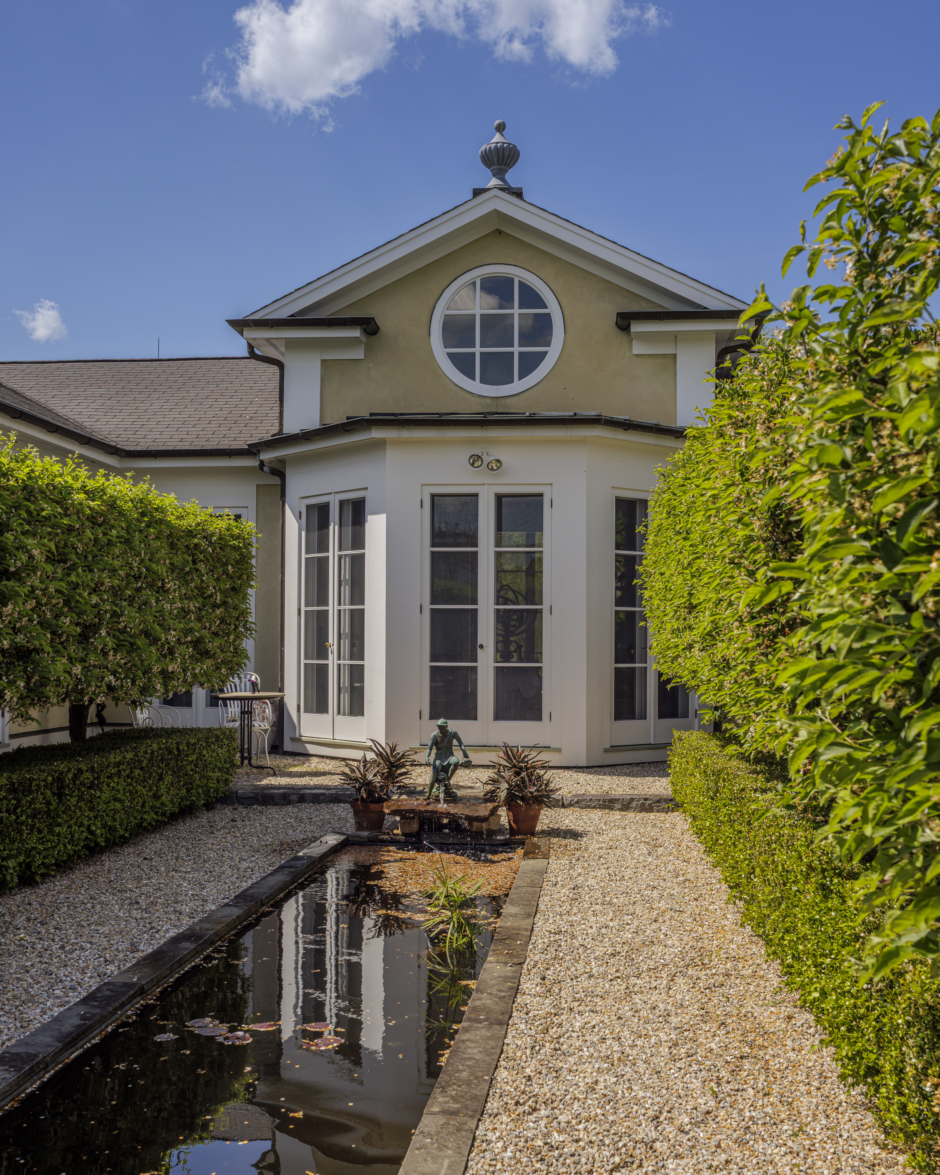  Exquisite Contemporary Neoclassical Villa on Seven Acres with Sweeping Rural Vie - 物件實景