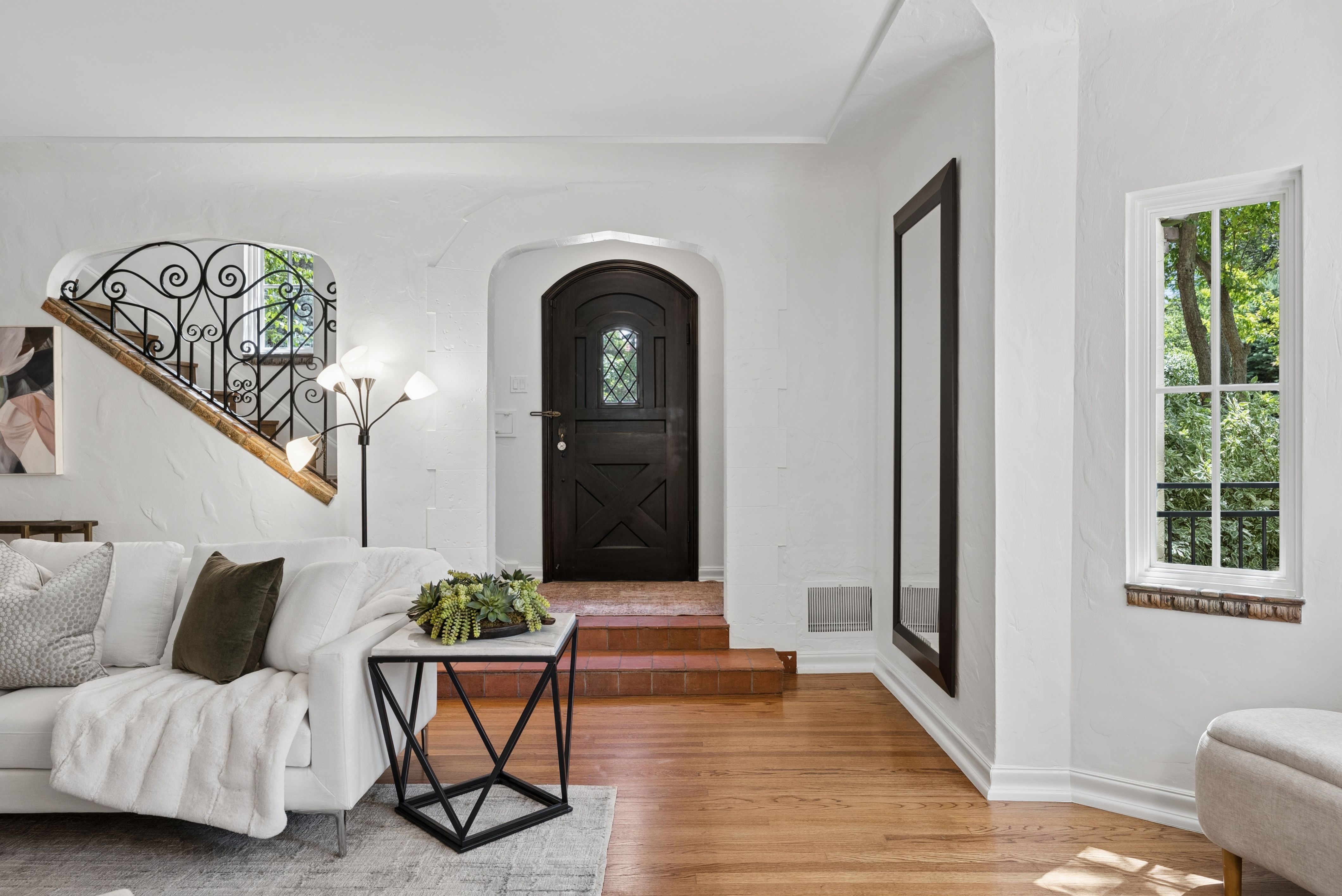  Exceptional Spanish-Inspired Residence - 物件實景