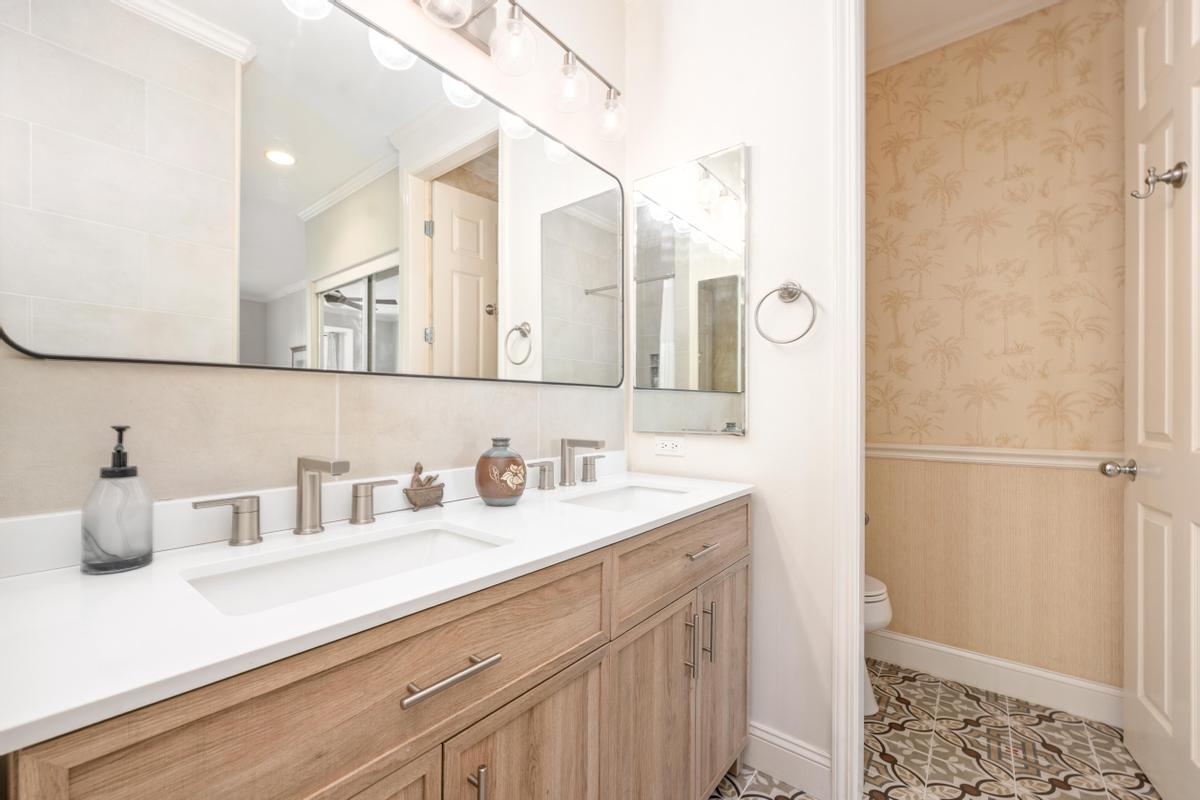 Kailua-Kona, Hawaii, 96740, United States, 2 Bedrooms Bedrooms, ,2 BathroomsBathrooms,Residential,For Sale,1927495