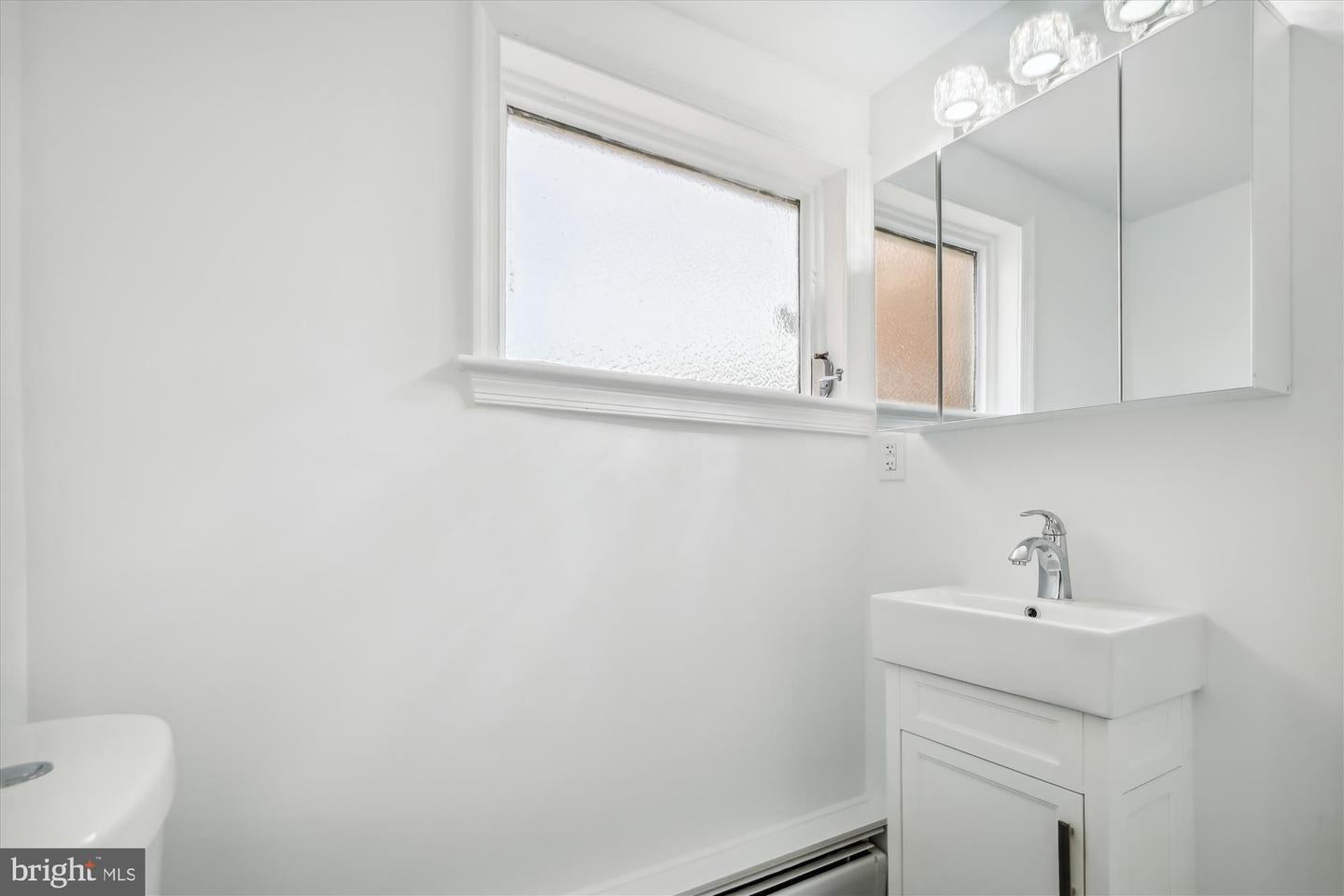 3300 18th Pl Se, WASHINGTON, District Of Columbia, 20020, United States, 5 Bedrooms Bedrooms, ,3 BathroomsBathrooms,Residential,For Sale,3300 18th Pl Se,1431167
