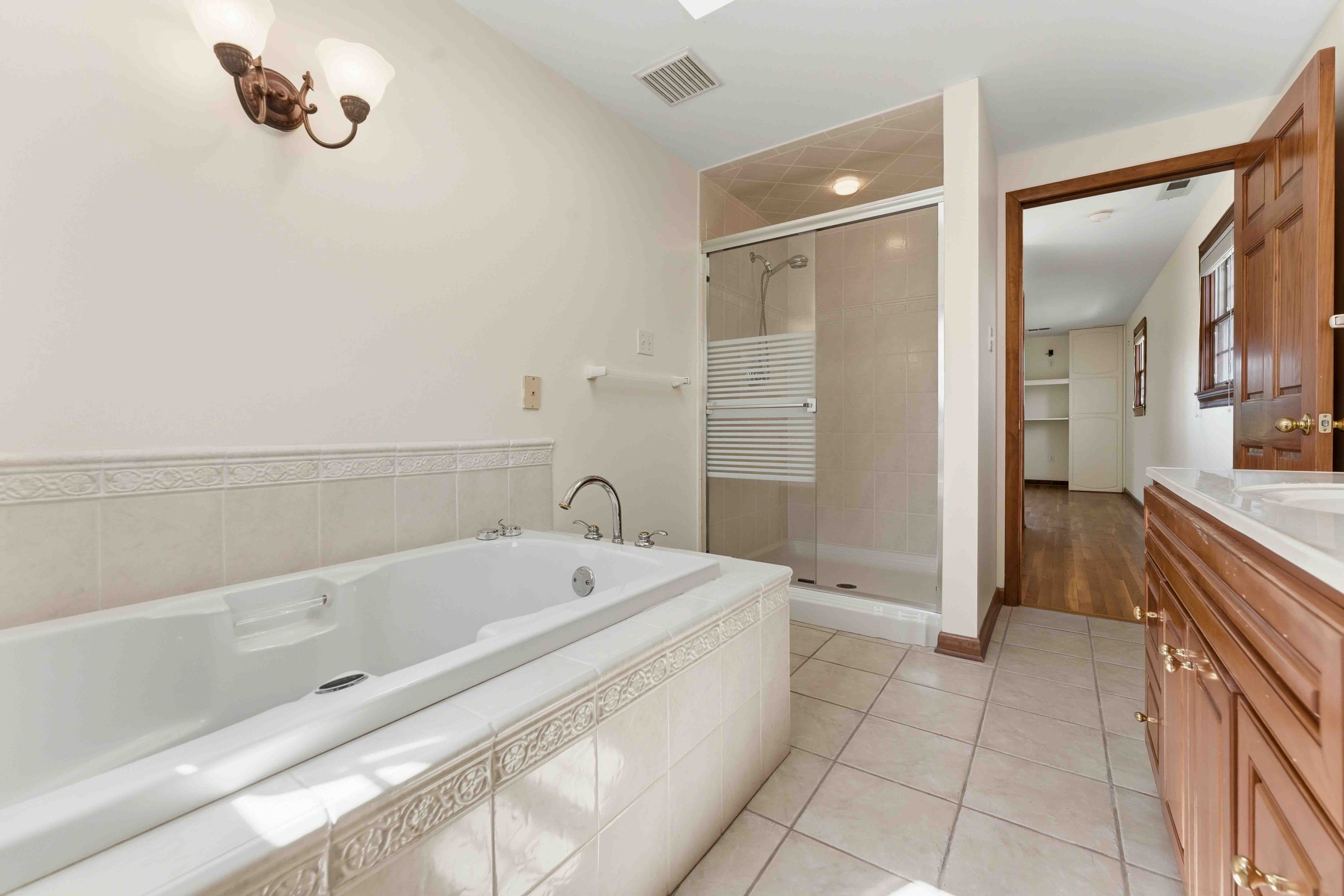  122 Tynewood Drive, Turtle Creek, PA 15145 - 物件實景