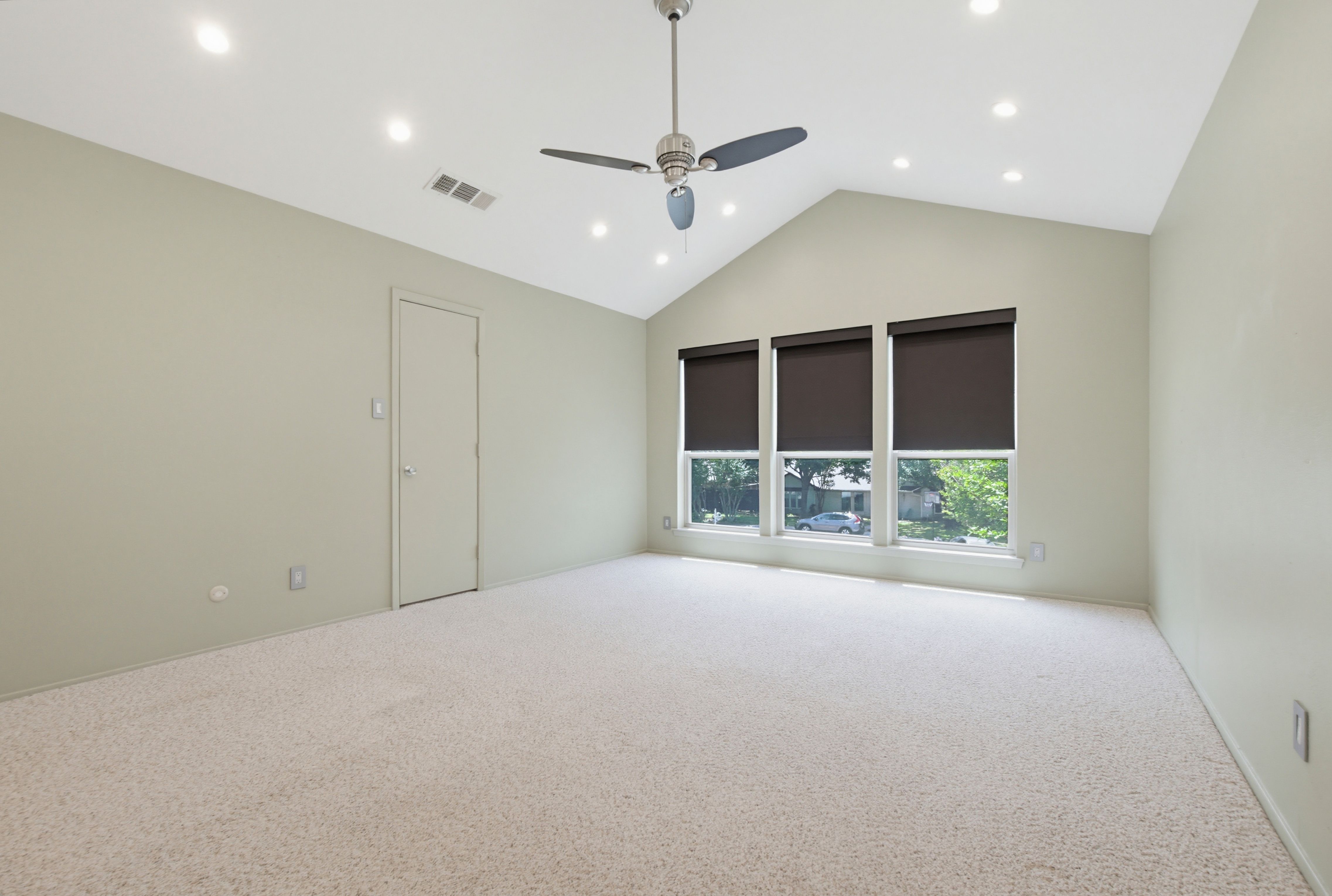  Modern Contemporary in Award Winning Merriman Park Elementary - 物件實景