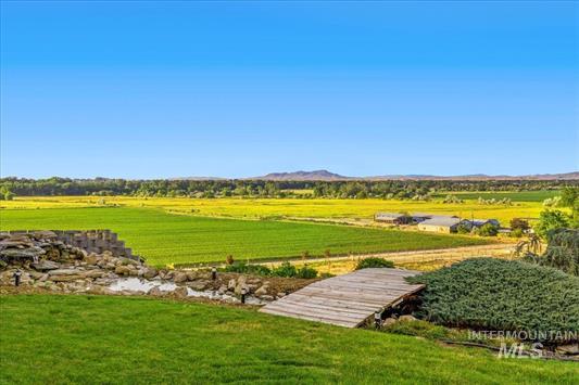 Caldwell, Idaho, 83605, United States, 2 Bedrooms Bedrooms, ,3 BathroomsBathrooms,Residential,For Sale,1979980