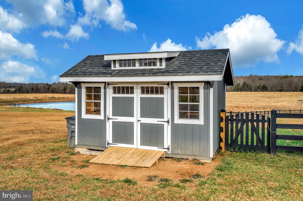 Bealeton, Virginia, 22712, United States, 4 Bedrooms Bedrooms, ,3 BathroomsBathrooms,Residential,For Sale,2002871