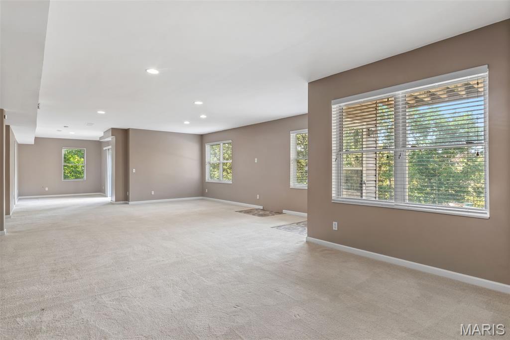 Festus, Missouri, 63028, United States, 4 Bedrooms Bedrooms, ,4 BathroomsBathrooms,Residential,For Sale,1954677