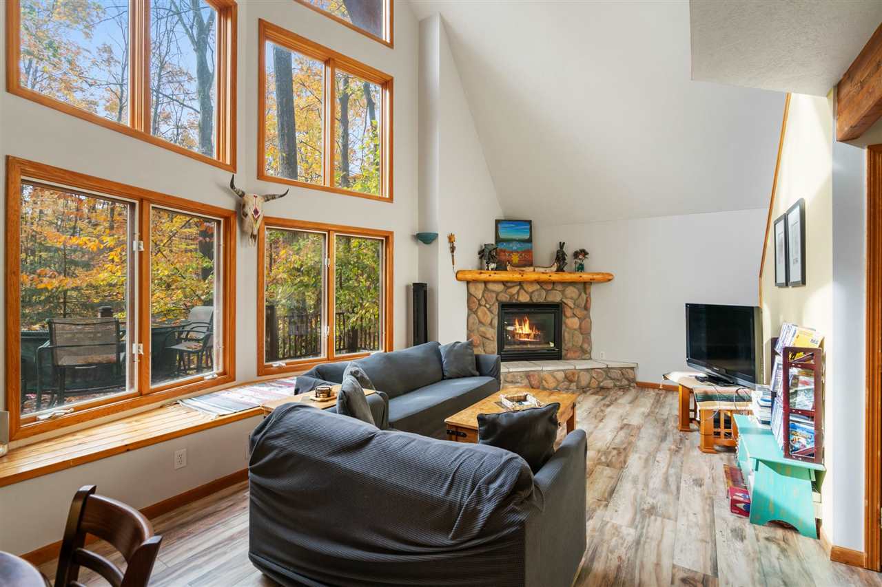 Harbor Springs, Michigan, 49740, United States, 3 Bedrooms Bedrooms, ,2 BathroomsBathrooms,Residential,For Sale,1989648