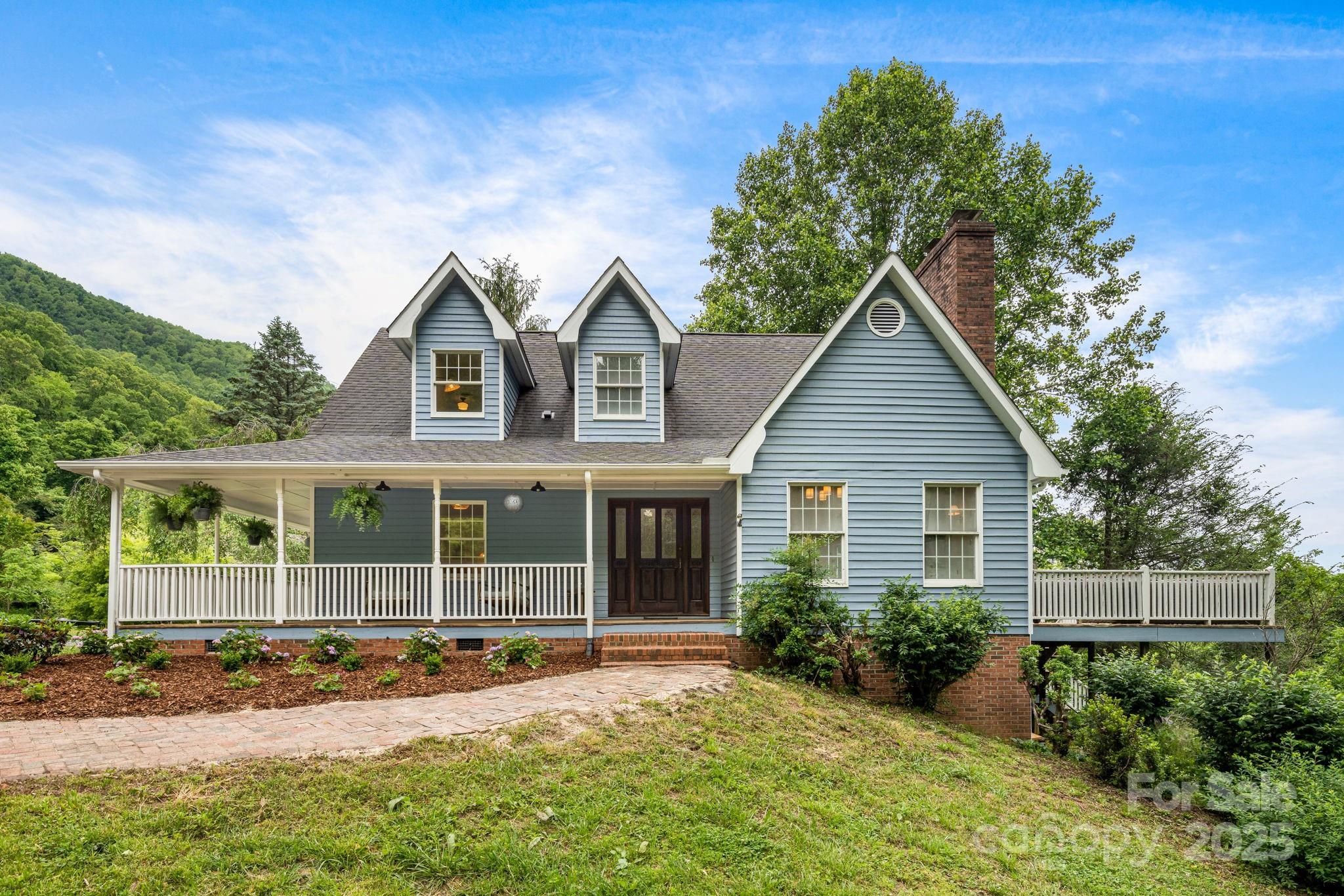 Asheville, North Carolina, 28803, United States, 4 Bedrooms Bedrooms, ,4 BathroomsBathrooms,Residential,For Sale,1825860
