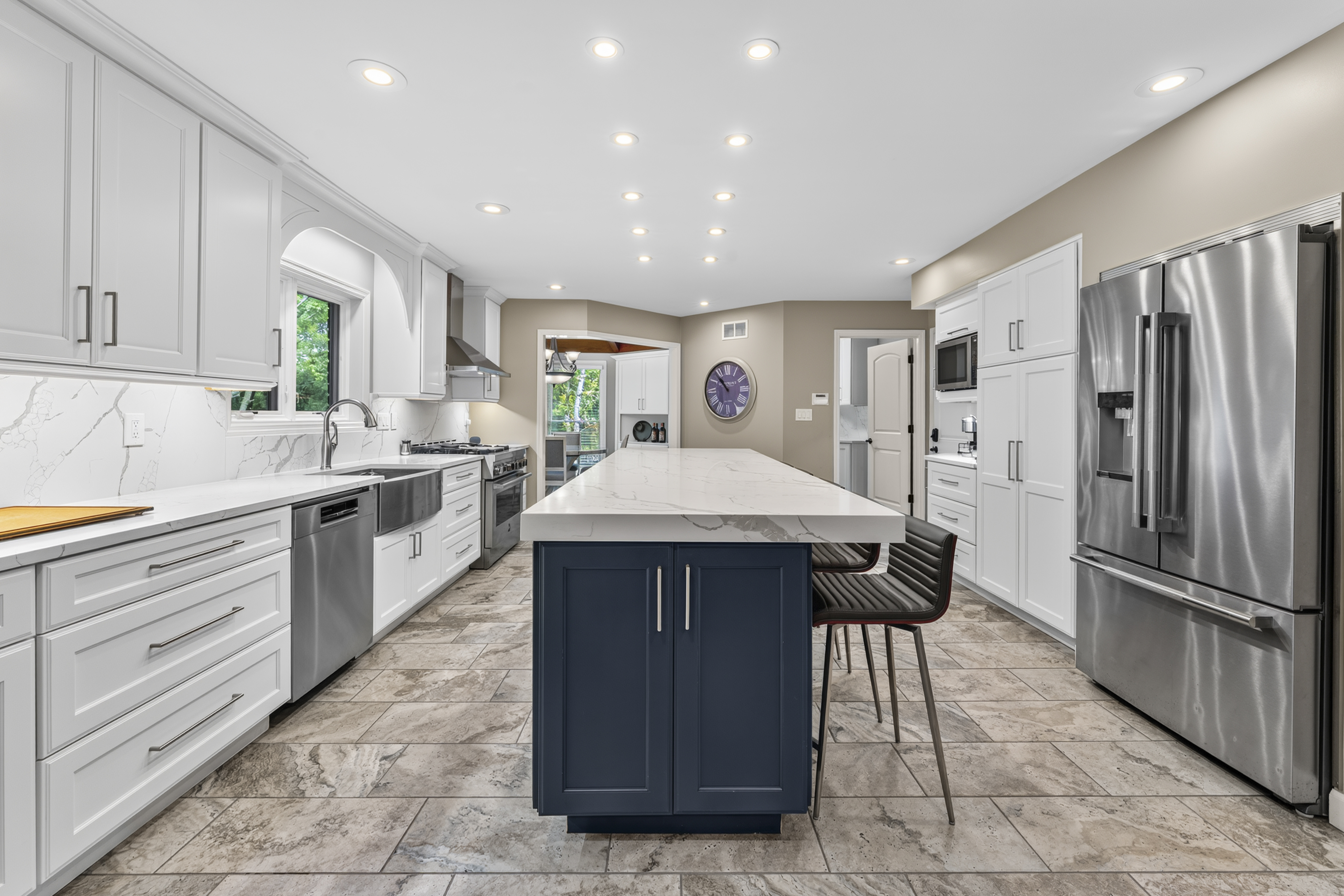  Exquisitely Renovated Home in the heart of Town & Country - 物件實景